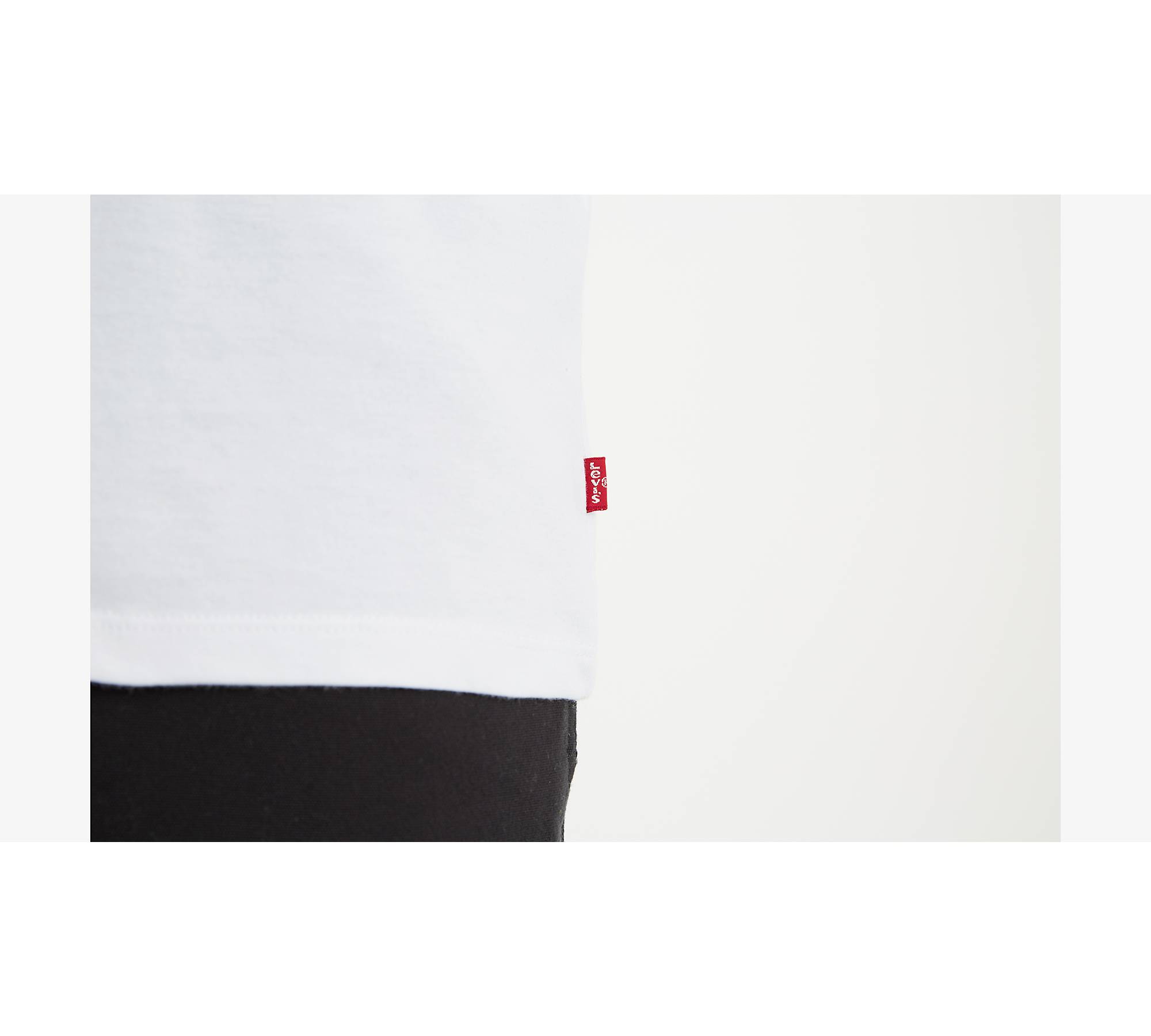 Rainbow Box Tab Logo Tee Shirt - White | Levi's® US