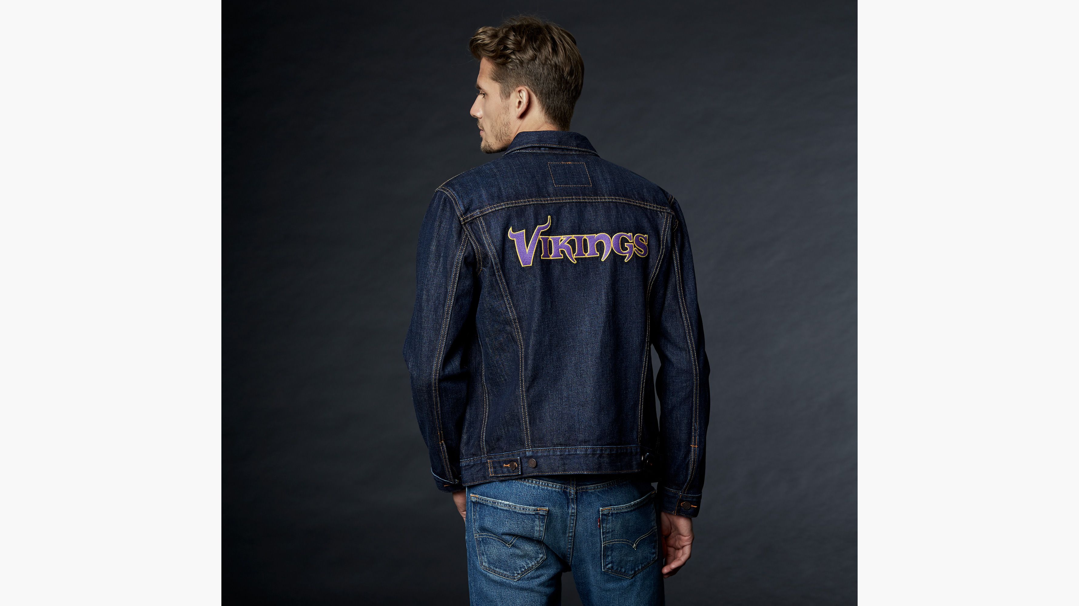 Levi s NFL Denim Trucker Jacket Dark Indigo Levi s GB