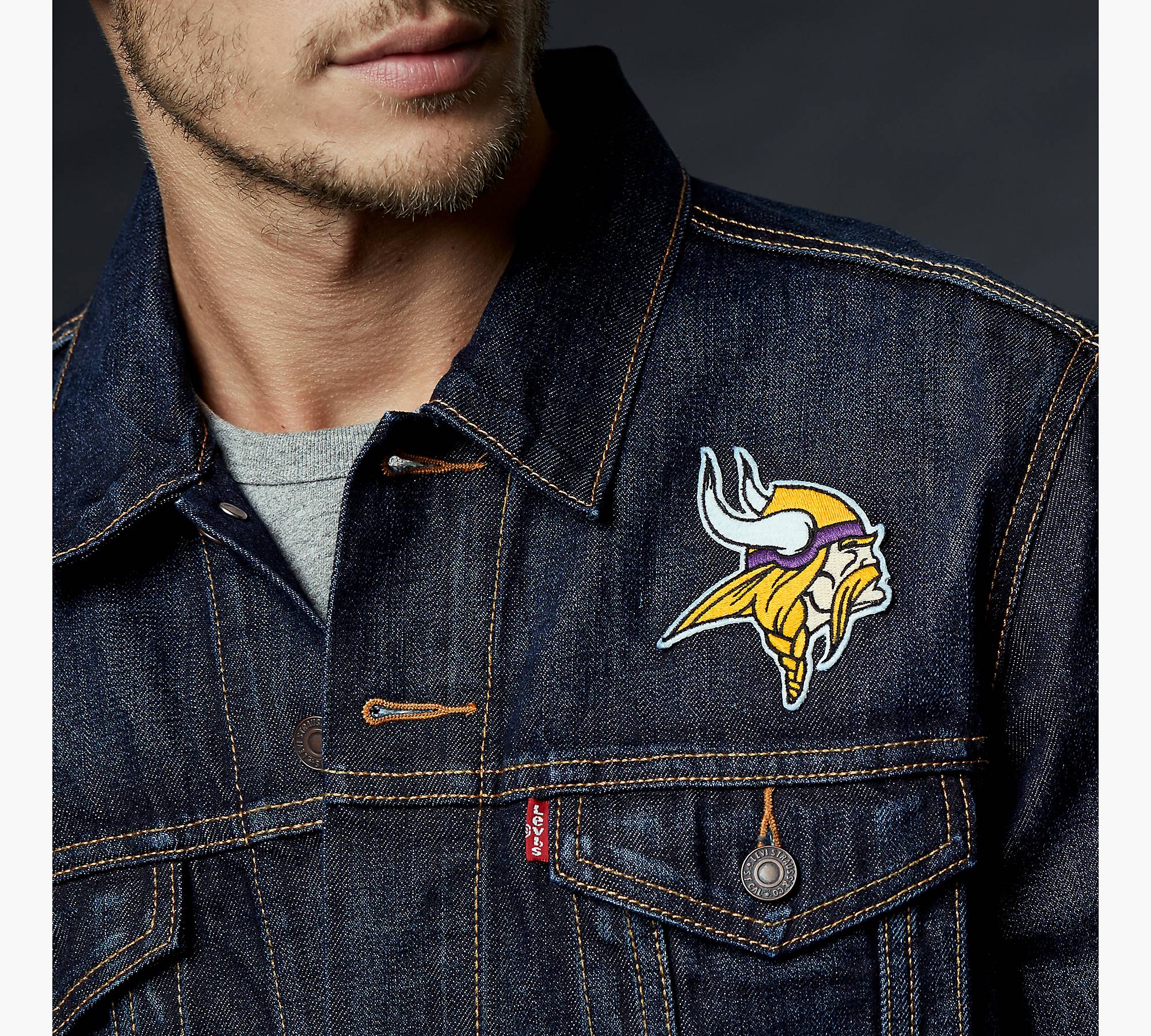 Levi's® NFL Denim Trucker Jacket - Dark Indigo | Levi's® GB