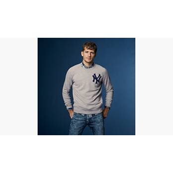 Levi's® MLB Crewneck Sweatshirt 2