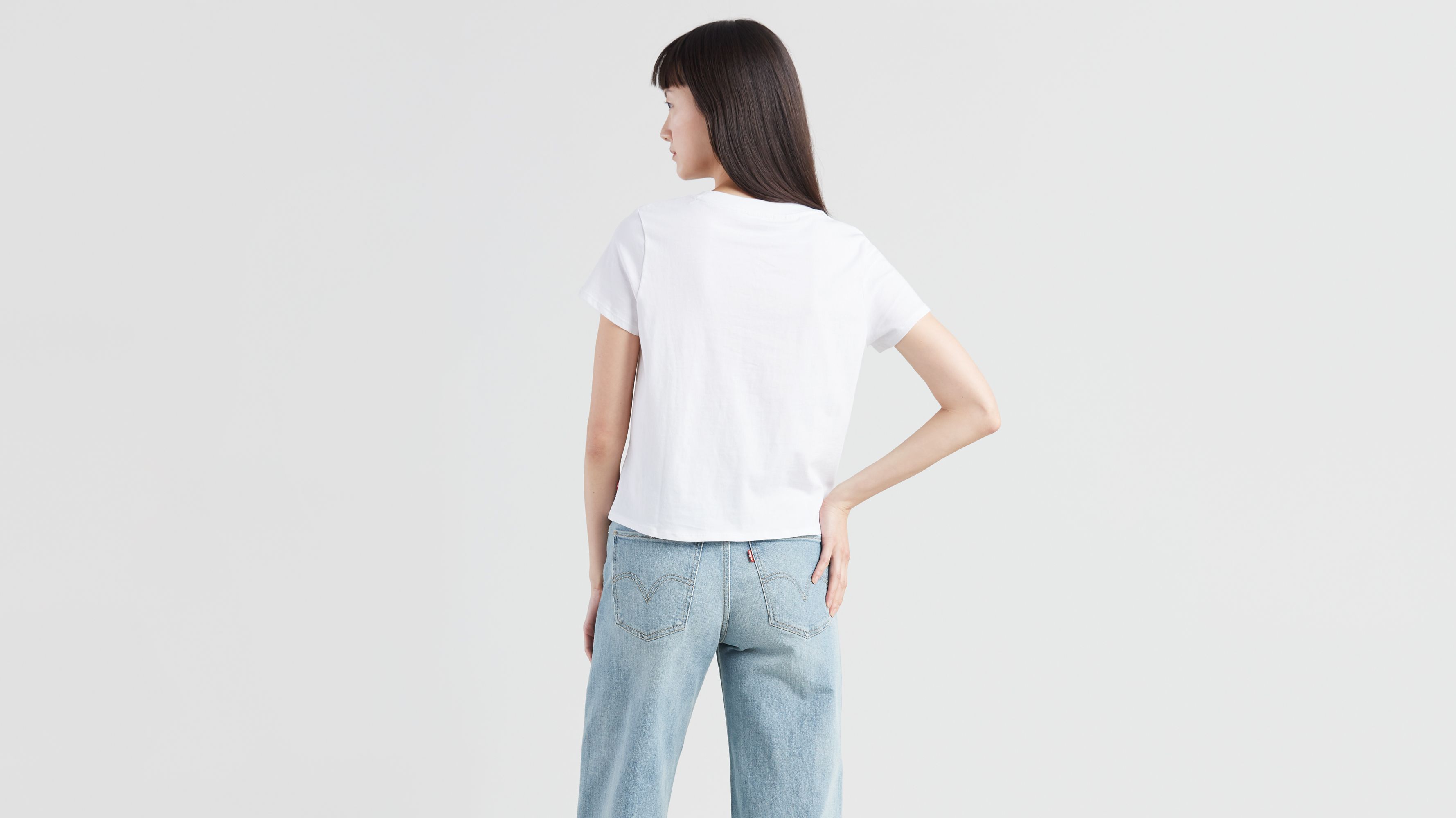 levi's cropped t shirt