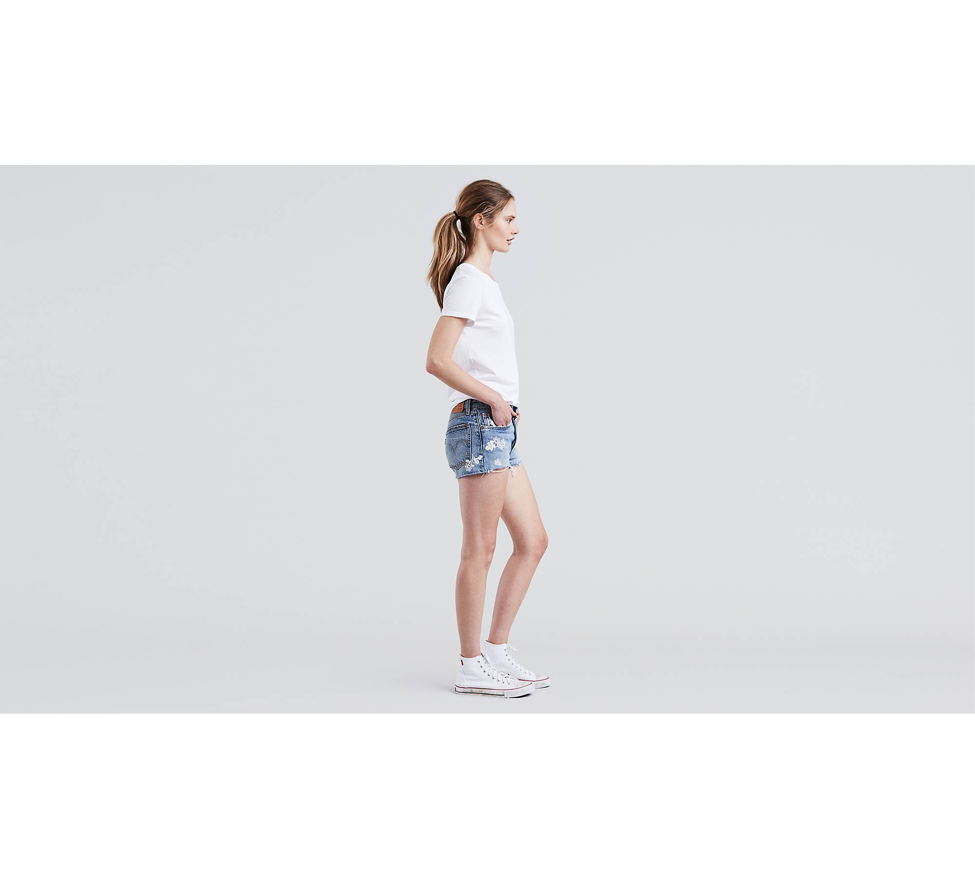 501® Womens Shorts - Light Wash | Levi's® US
