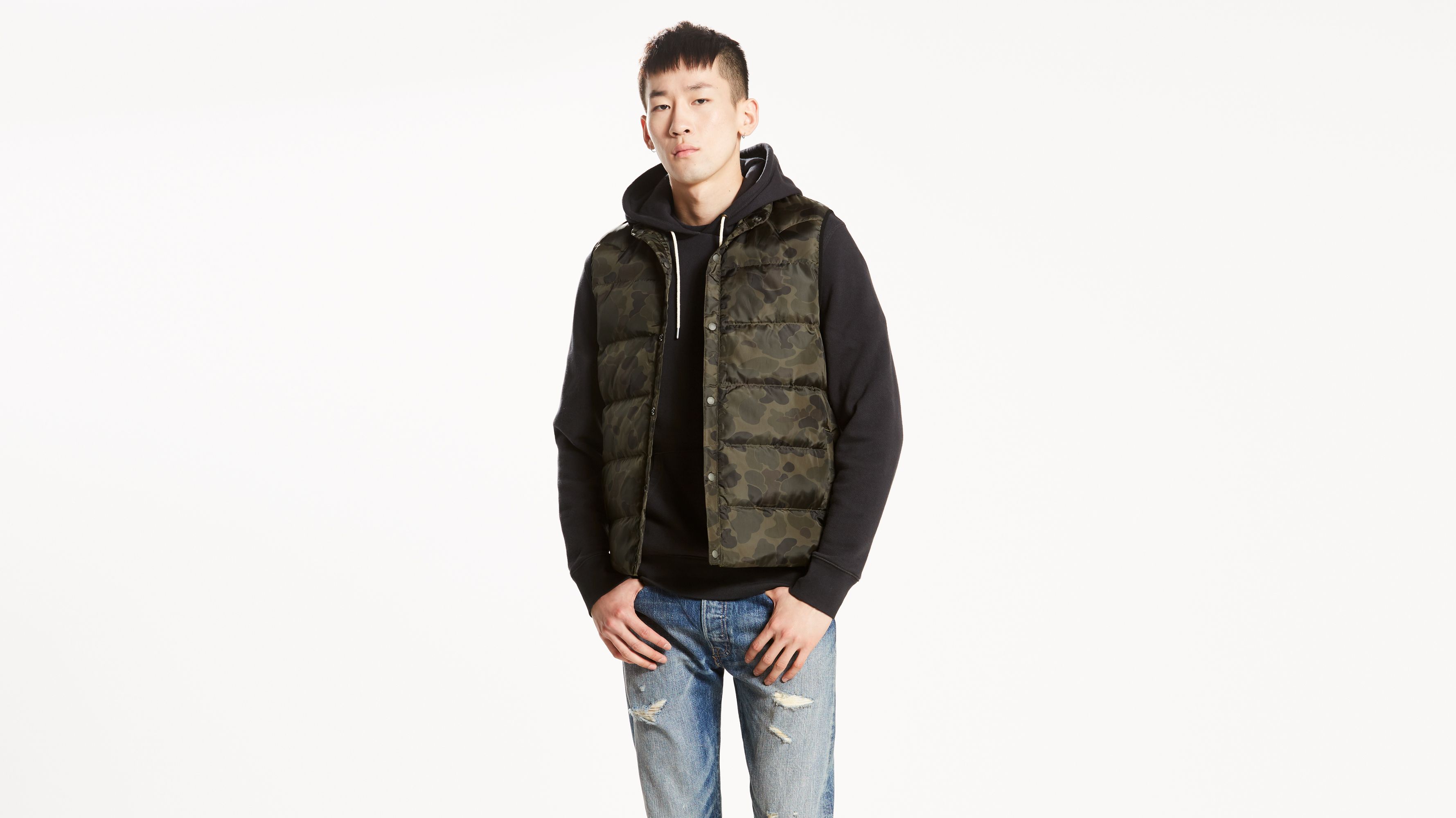 levi's puffer vest