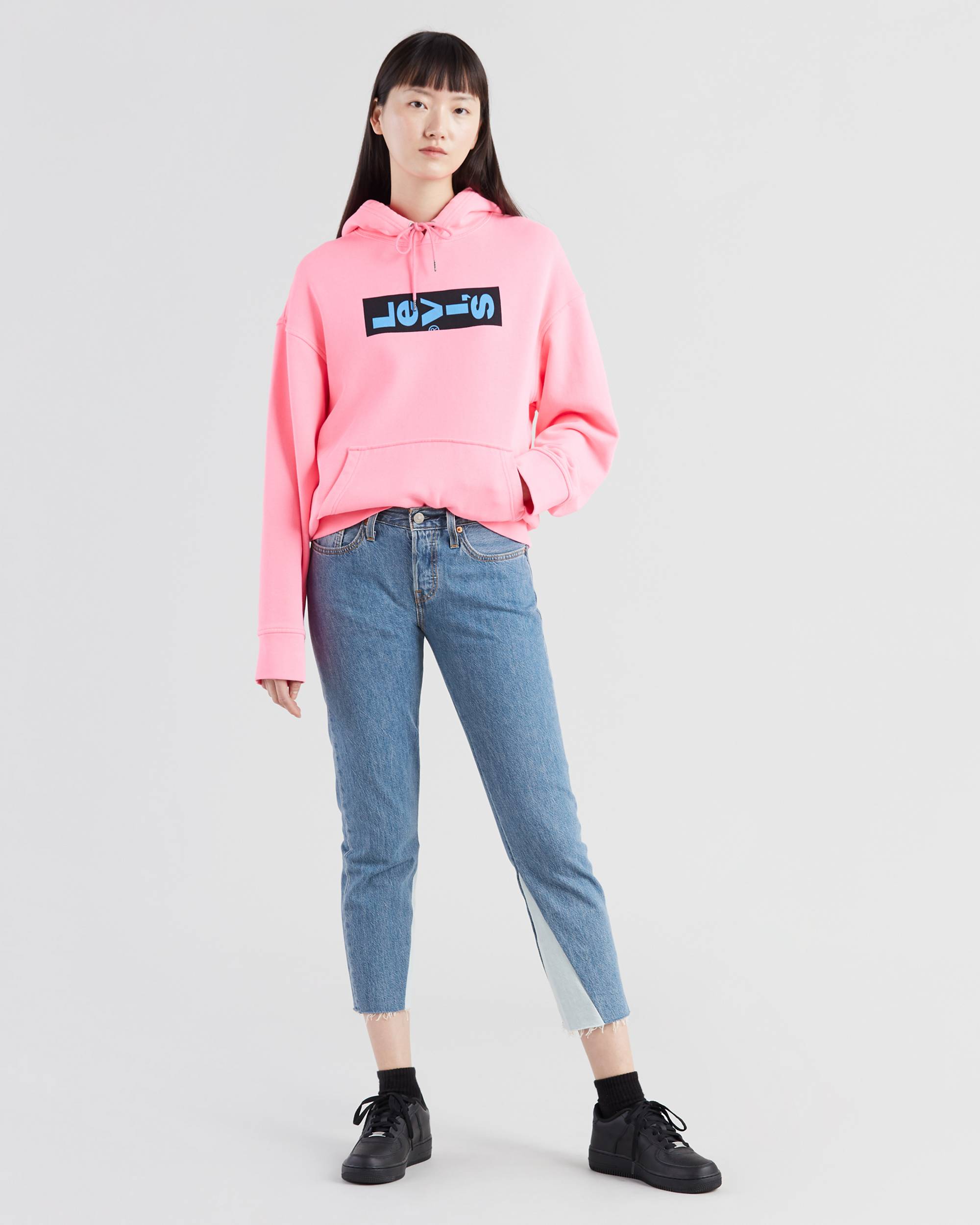 501® Cropped Taper Women's Jeans 1