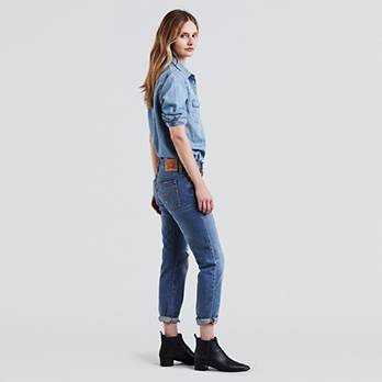 501® Taper Women's Jeans 2
