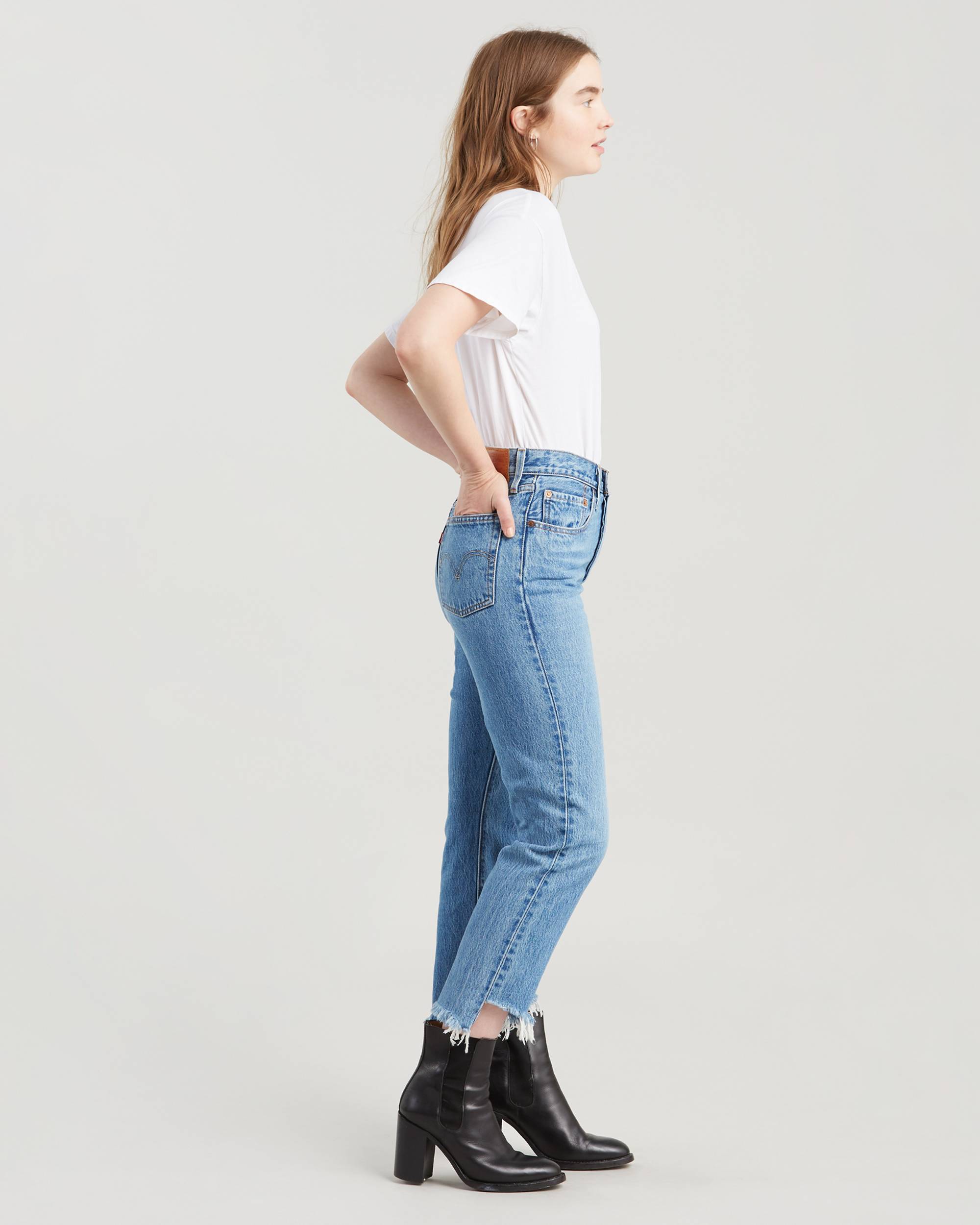 501® Original Cropped Women's Jeans 2