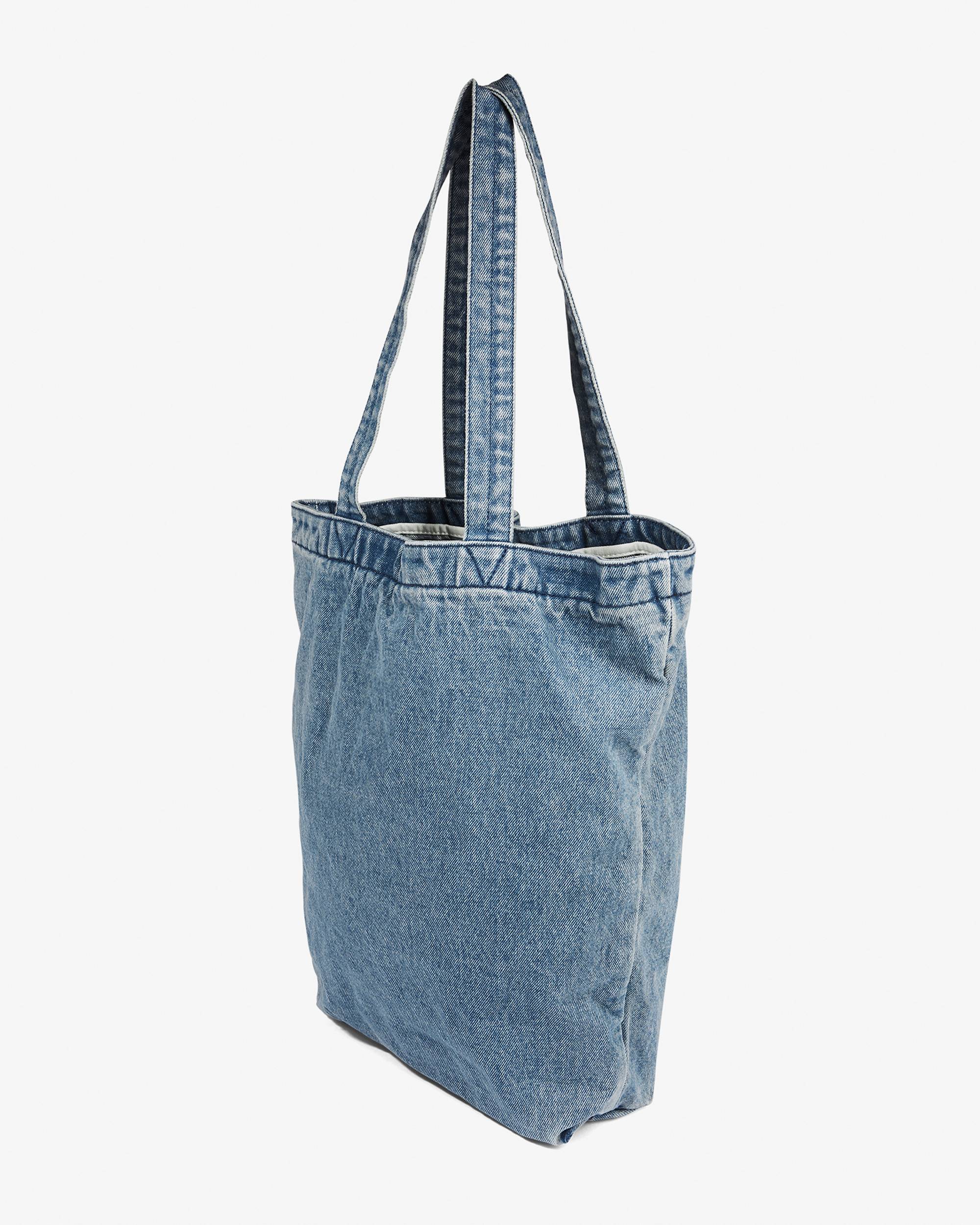 Levi's® Back Pocket Tote 2