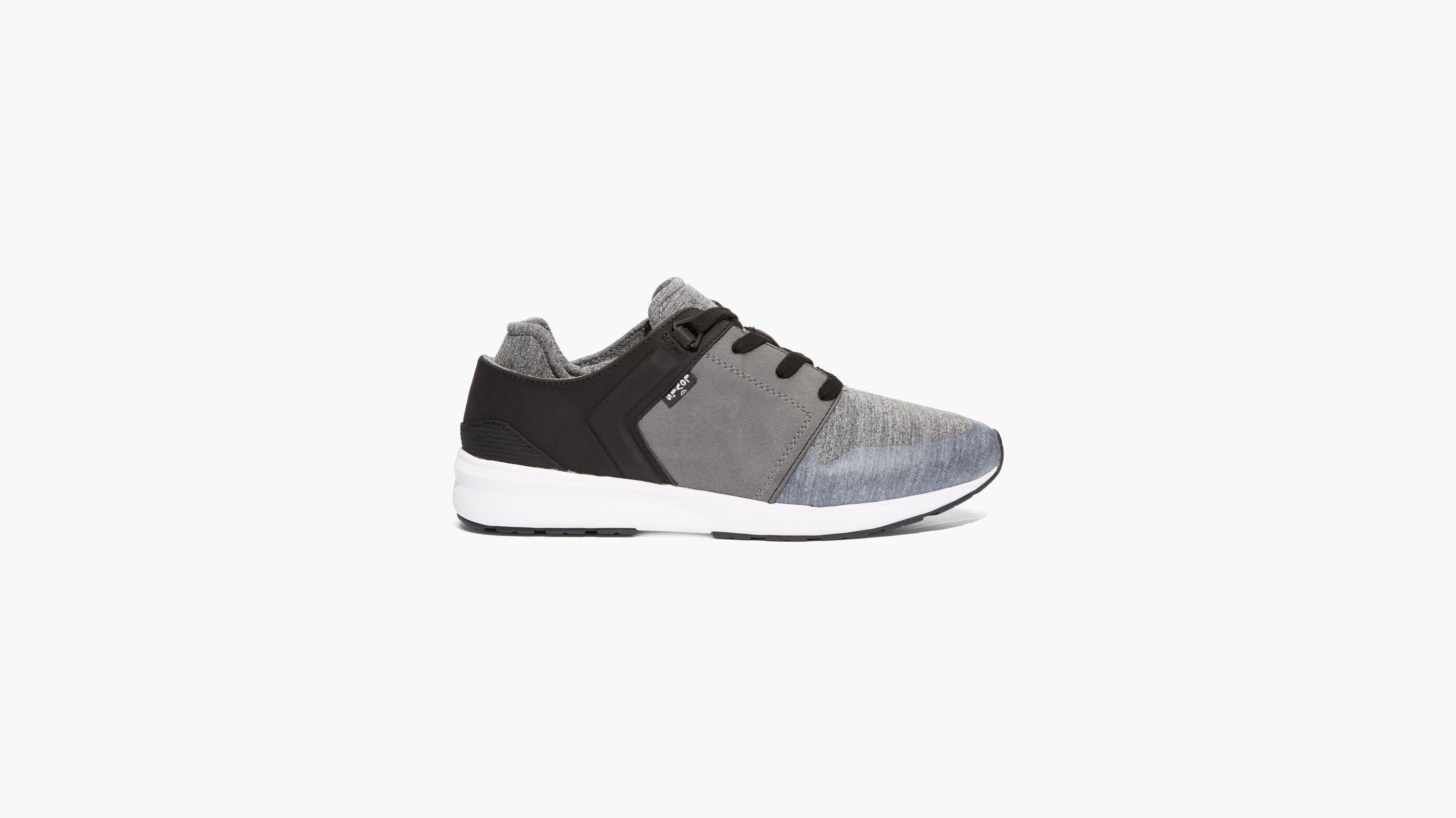 Black Tab Runner Sneakers - Grey | Levi 