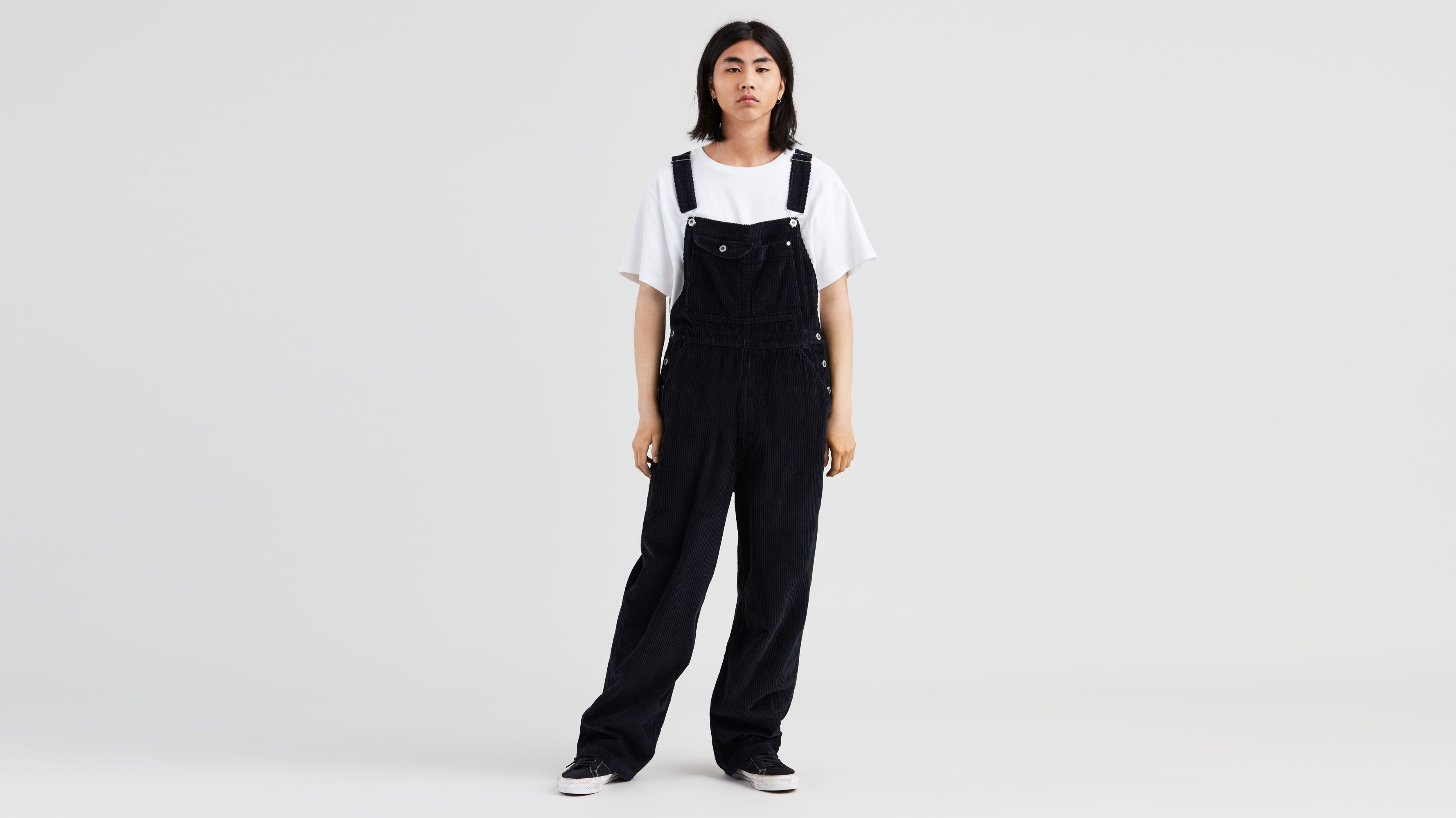 black overalls levis