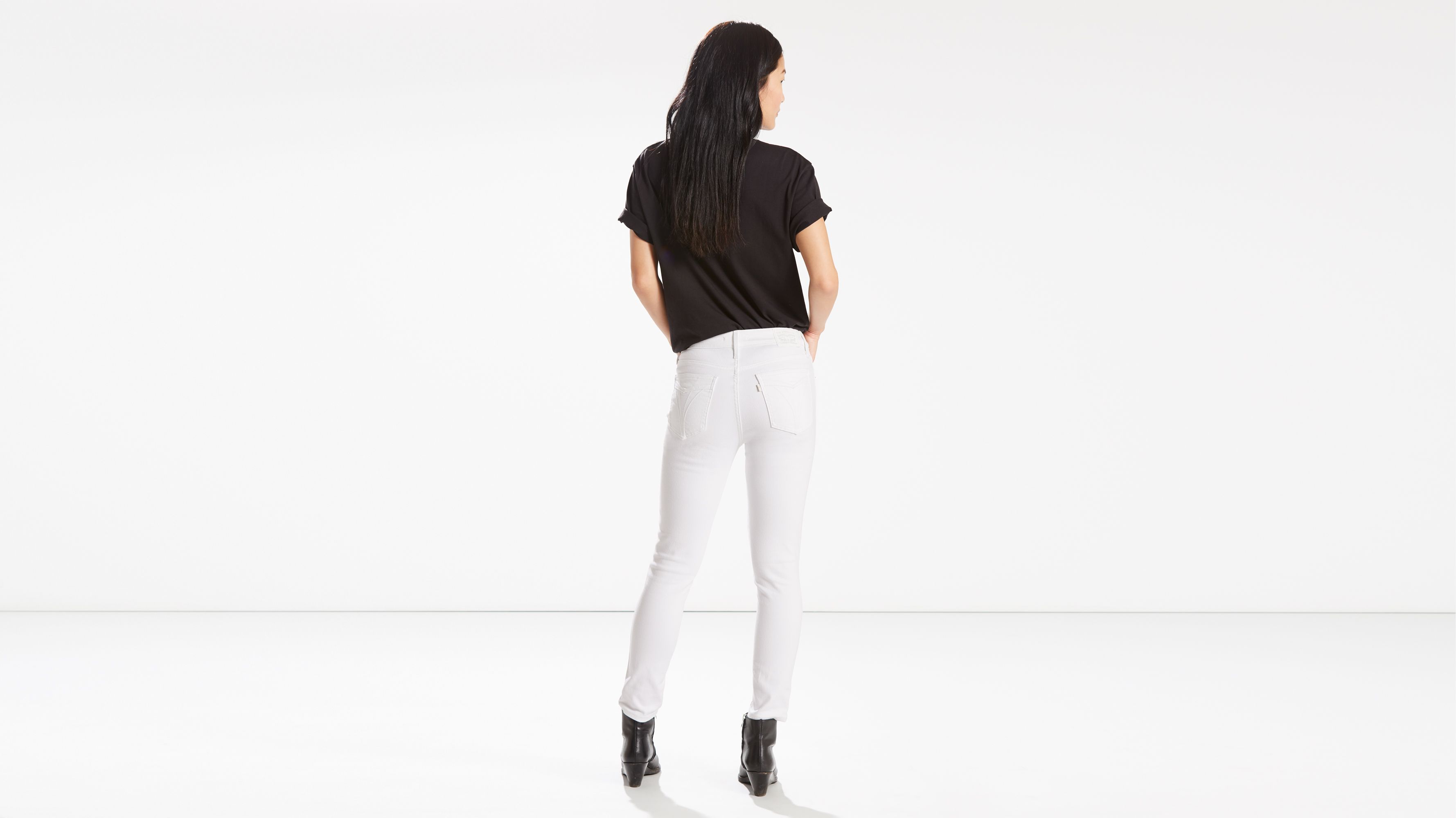 Buy > white ankle jeans > in stock