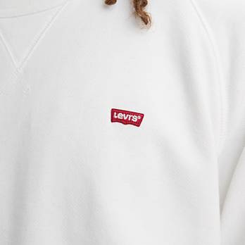 Levi’s® Chest Logo Crewneck Sweatshirt 3