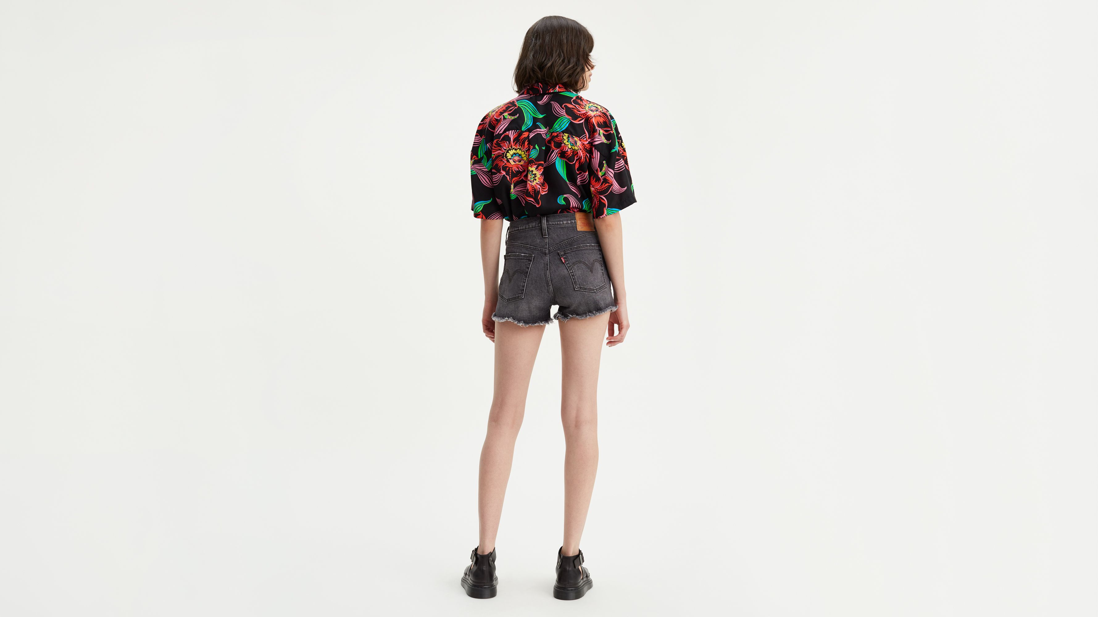 Shorts levis tiro online alto