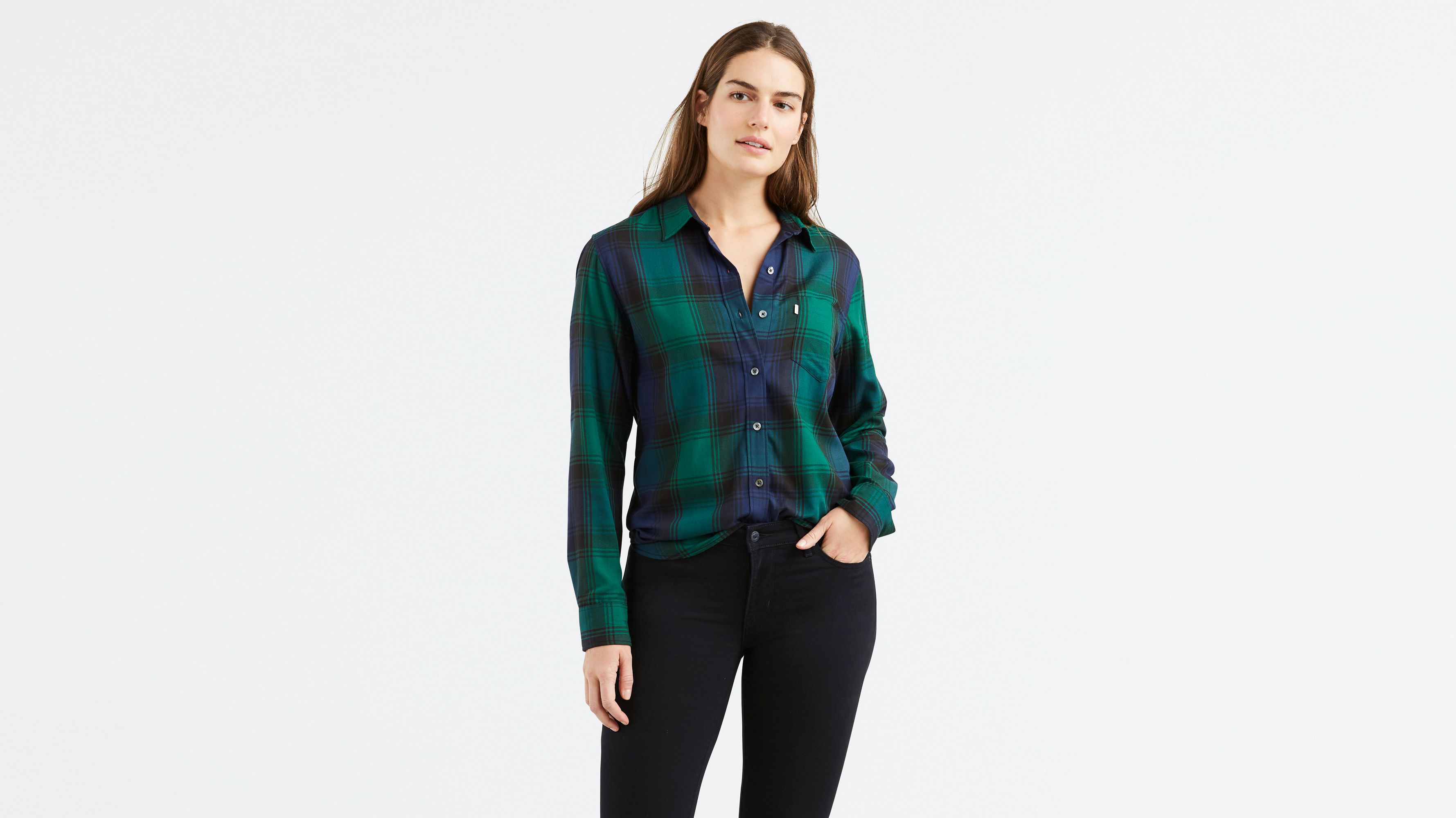 Ultimate boyfriend best sale shirt levis