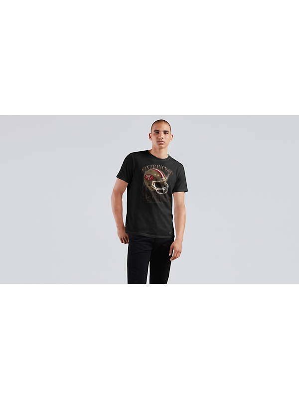 Levi's® NFL Shortsleeve Graphic Tee Shirt - Black | Levi's® US