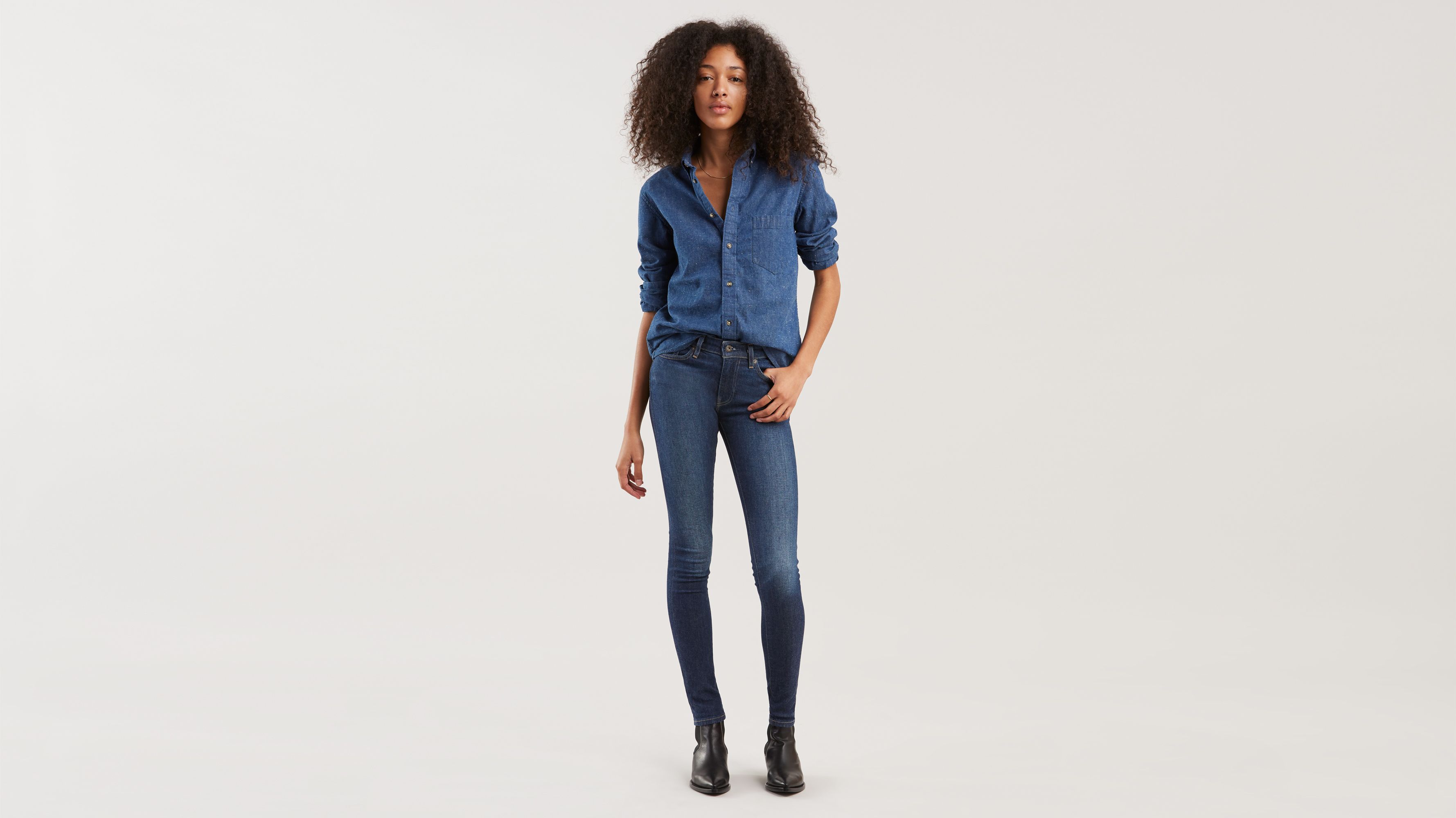 levi's dark blue women's jeans