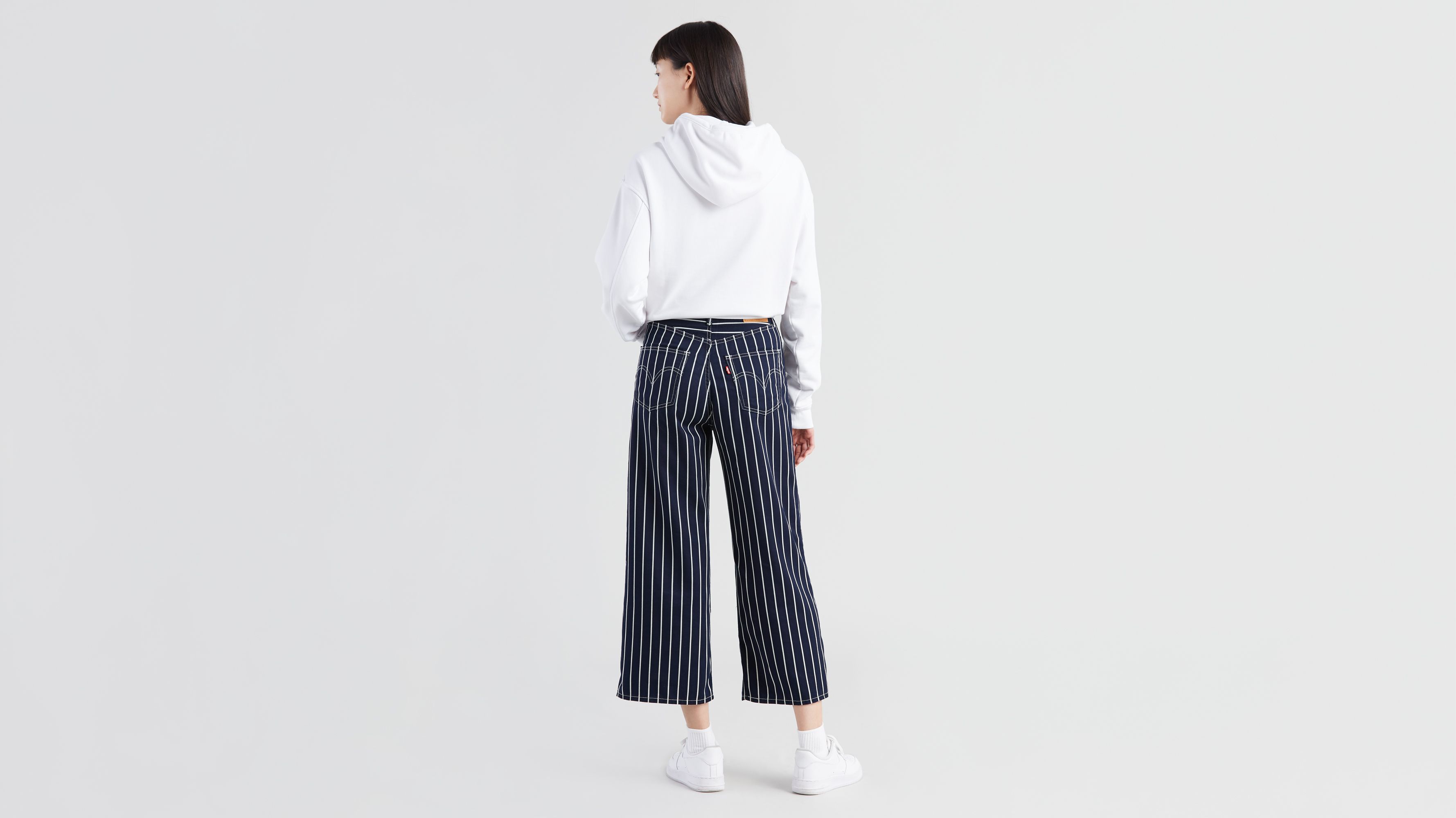 levi's ribcage pleated cropped jeans