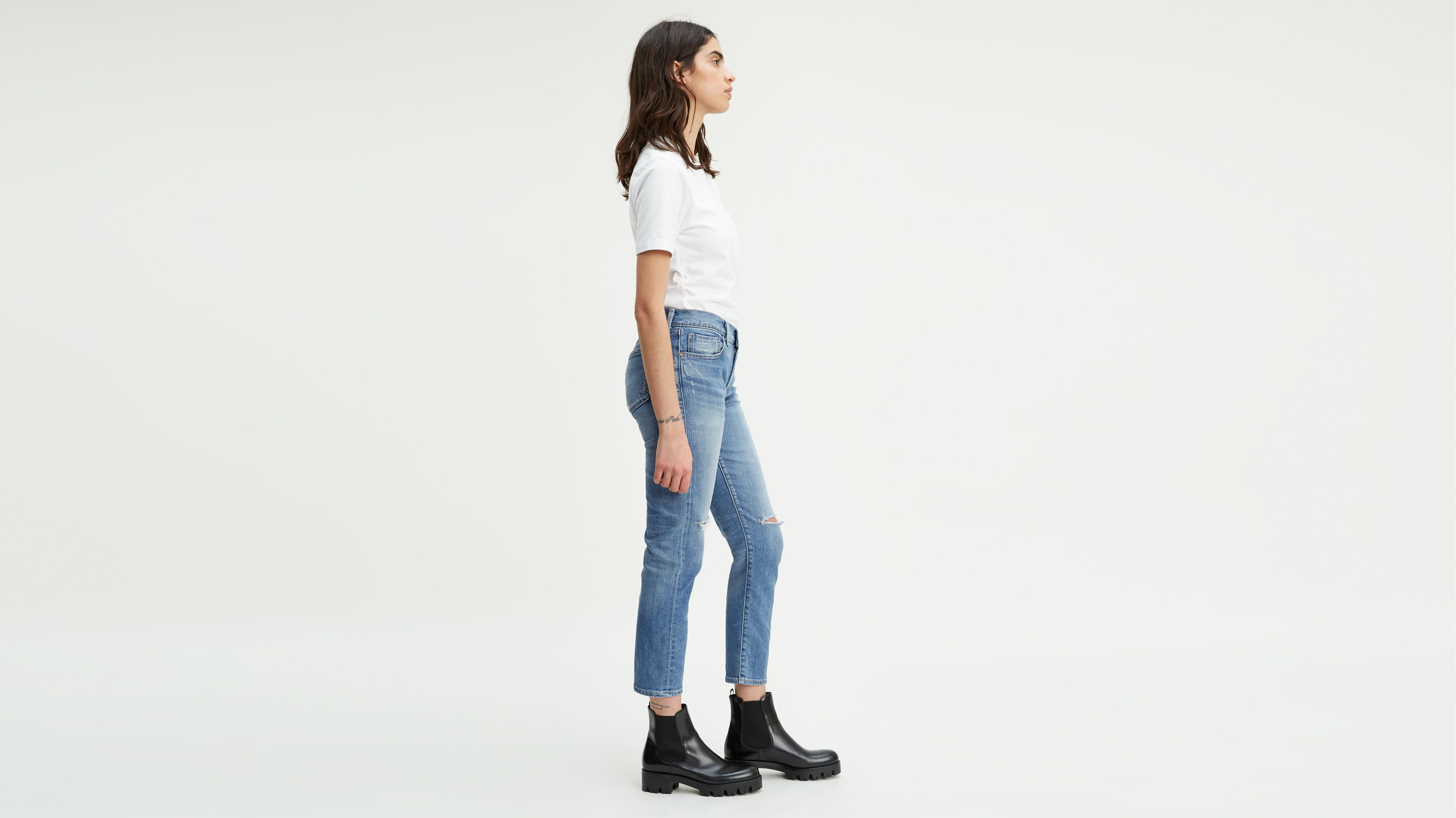 levi's women's new boyfriend jeans