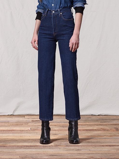 levi's curvy fit straight leg jeans