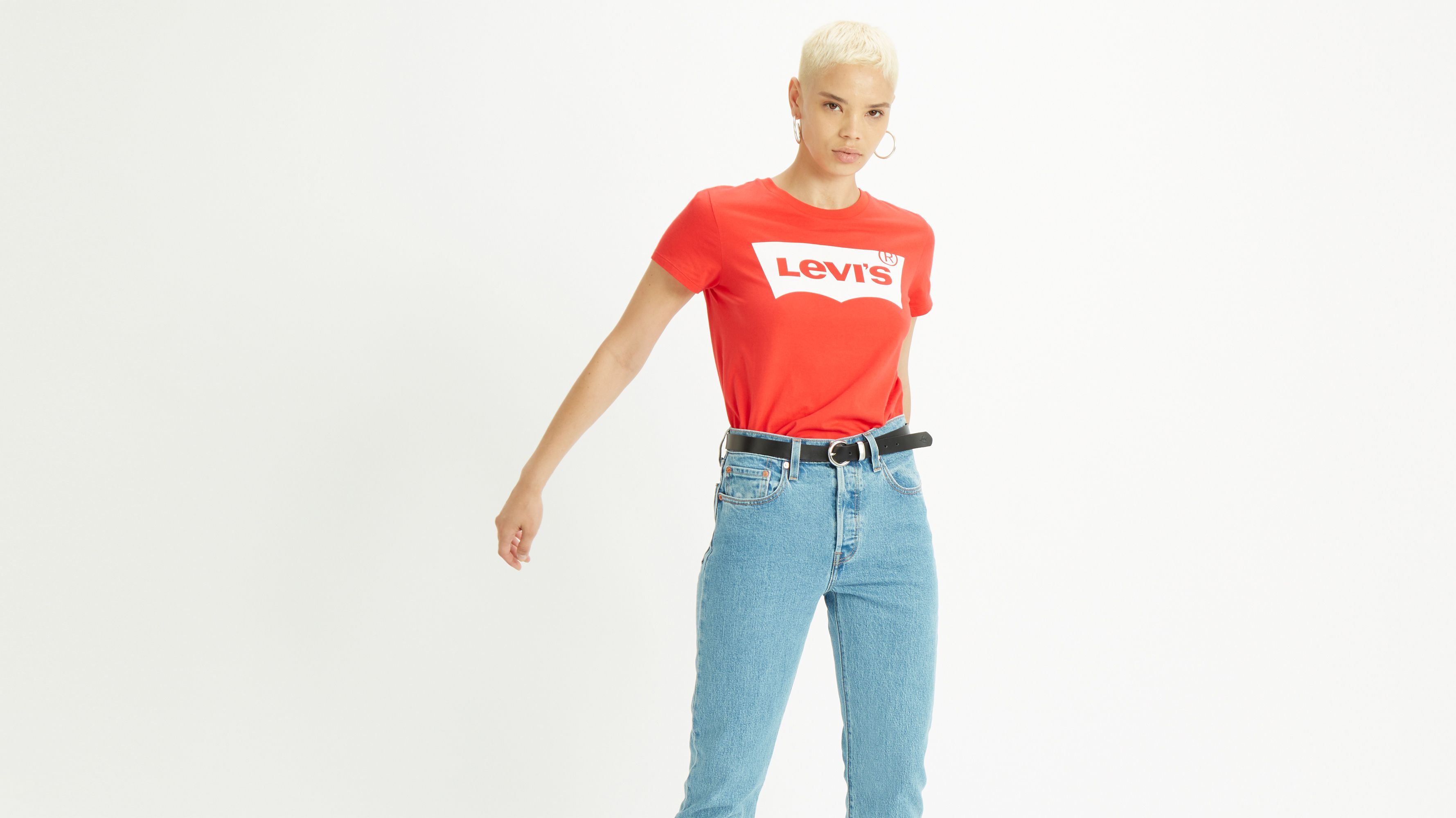 red levi jeans