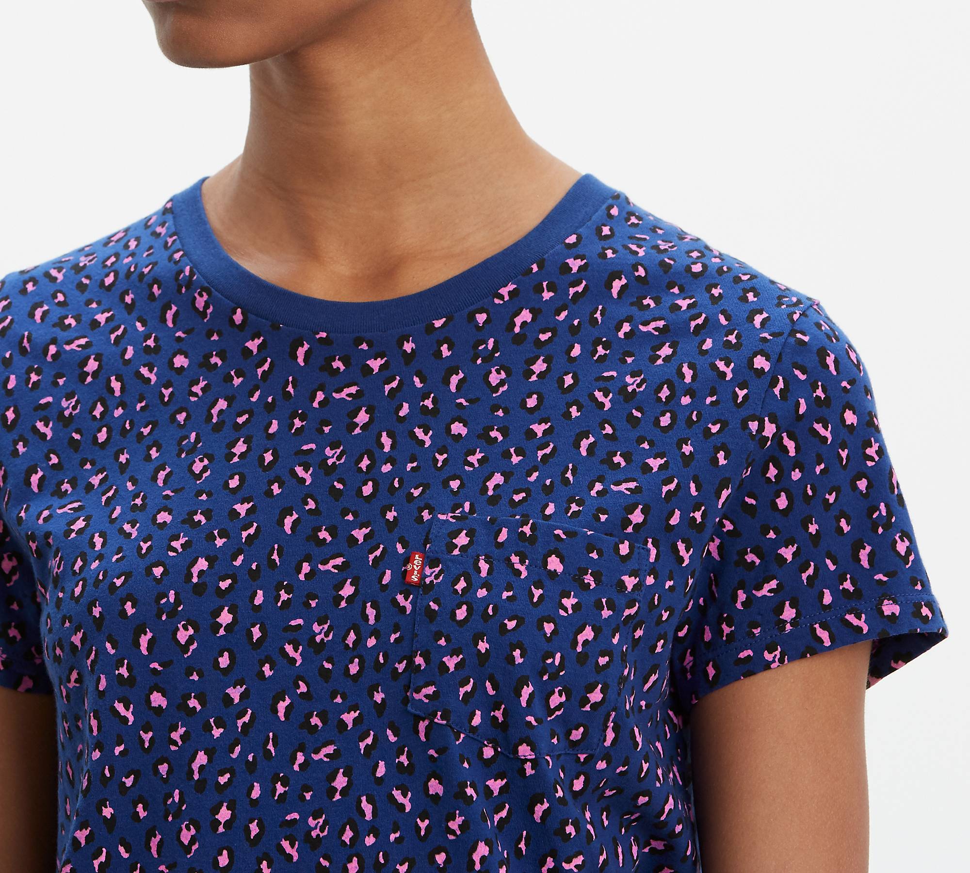 Leopard Print Perfect Pocket Tee Shirt - Blue | Levi's® CA