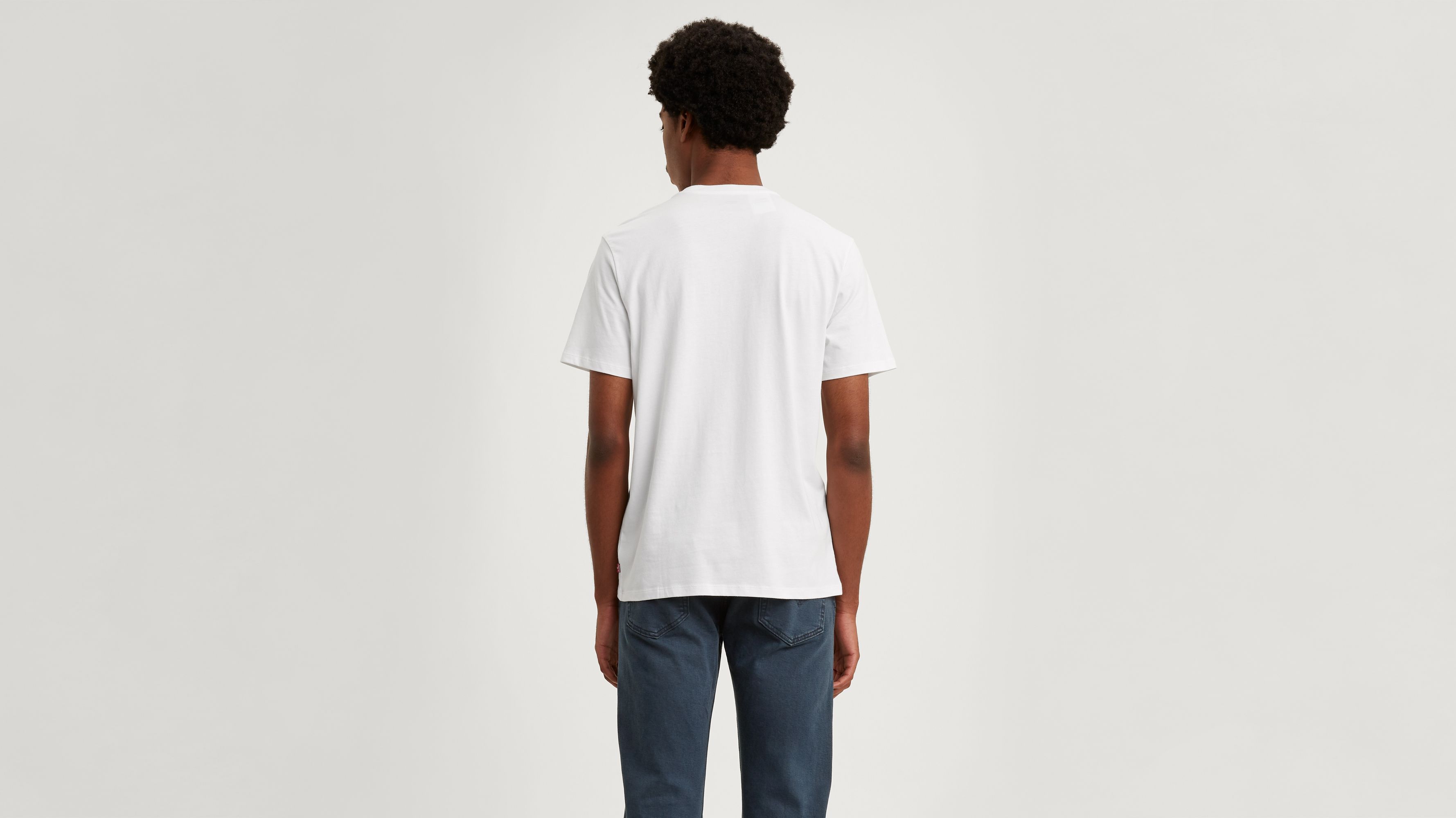 Levi's white t cheap shirt red logo