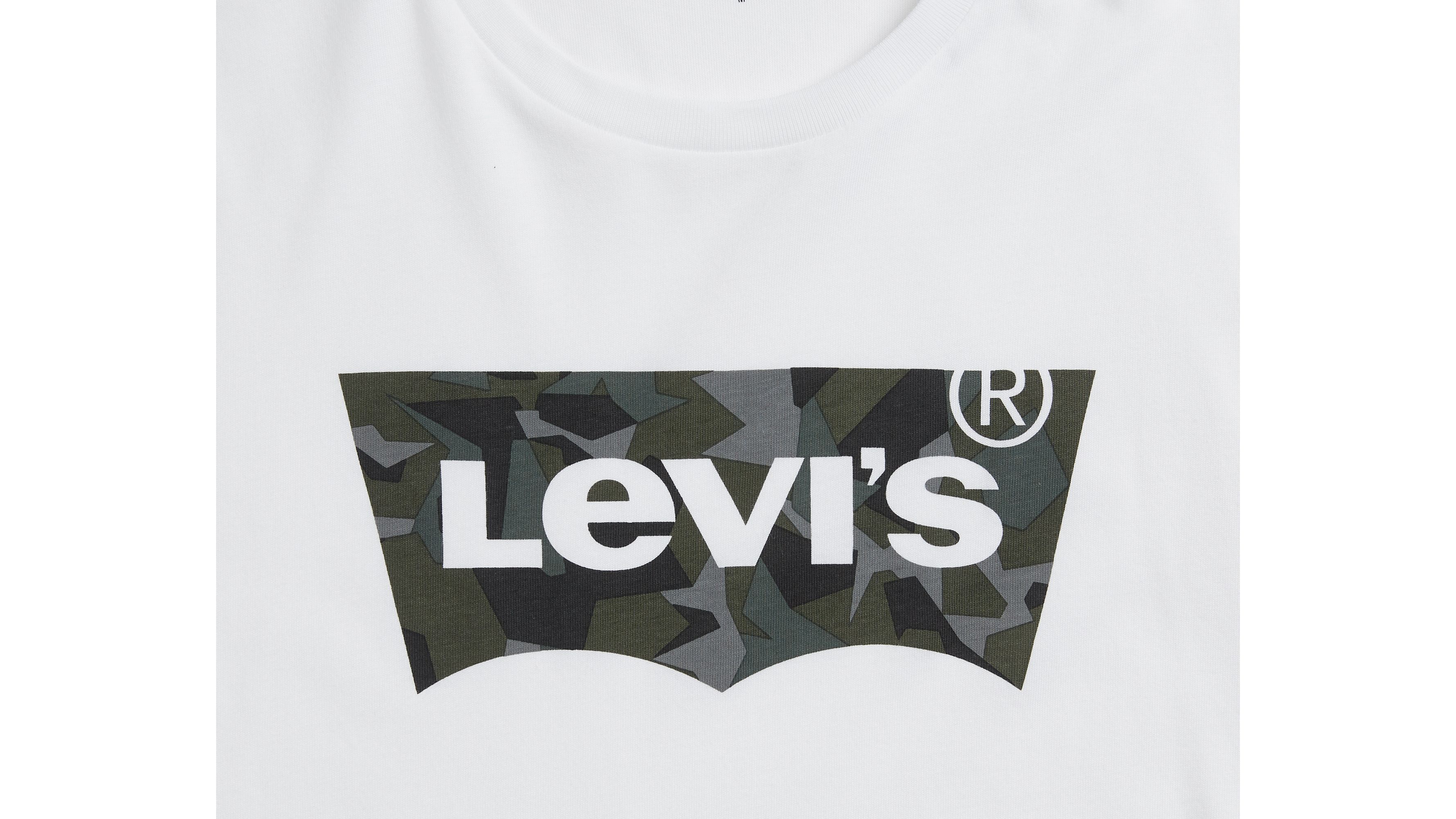 White levi shirt outlet with red logo