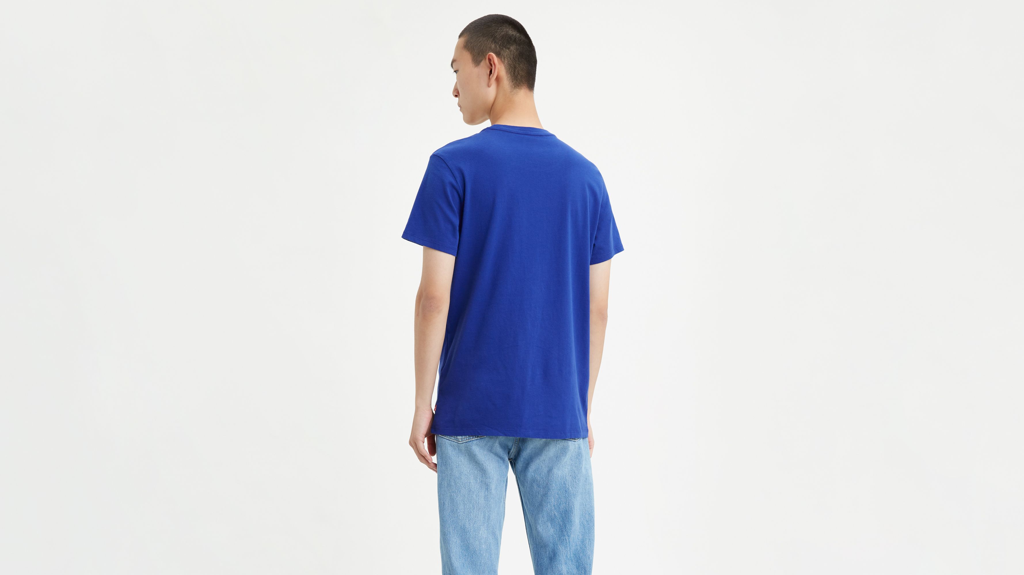 Levi’s® Chest Patch Logo Tee Shirt 2