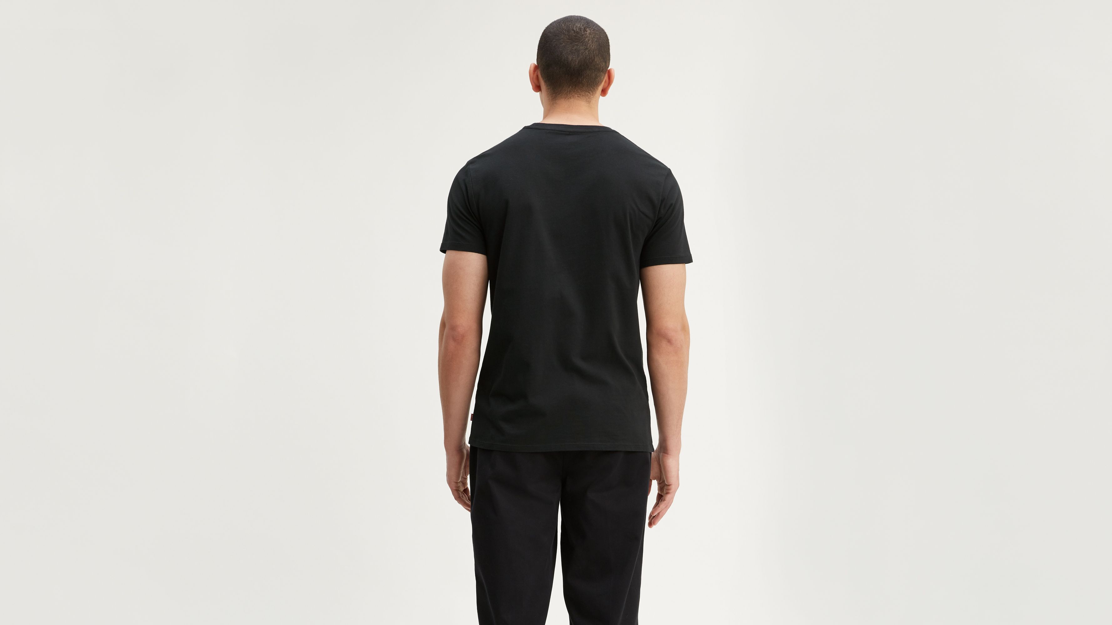 Levi’s® Chest Patch Logo Tee Shirt 2