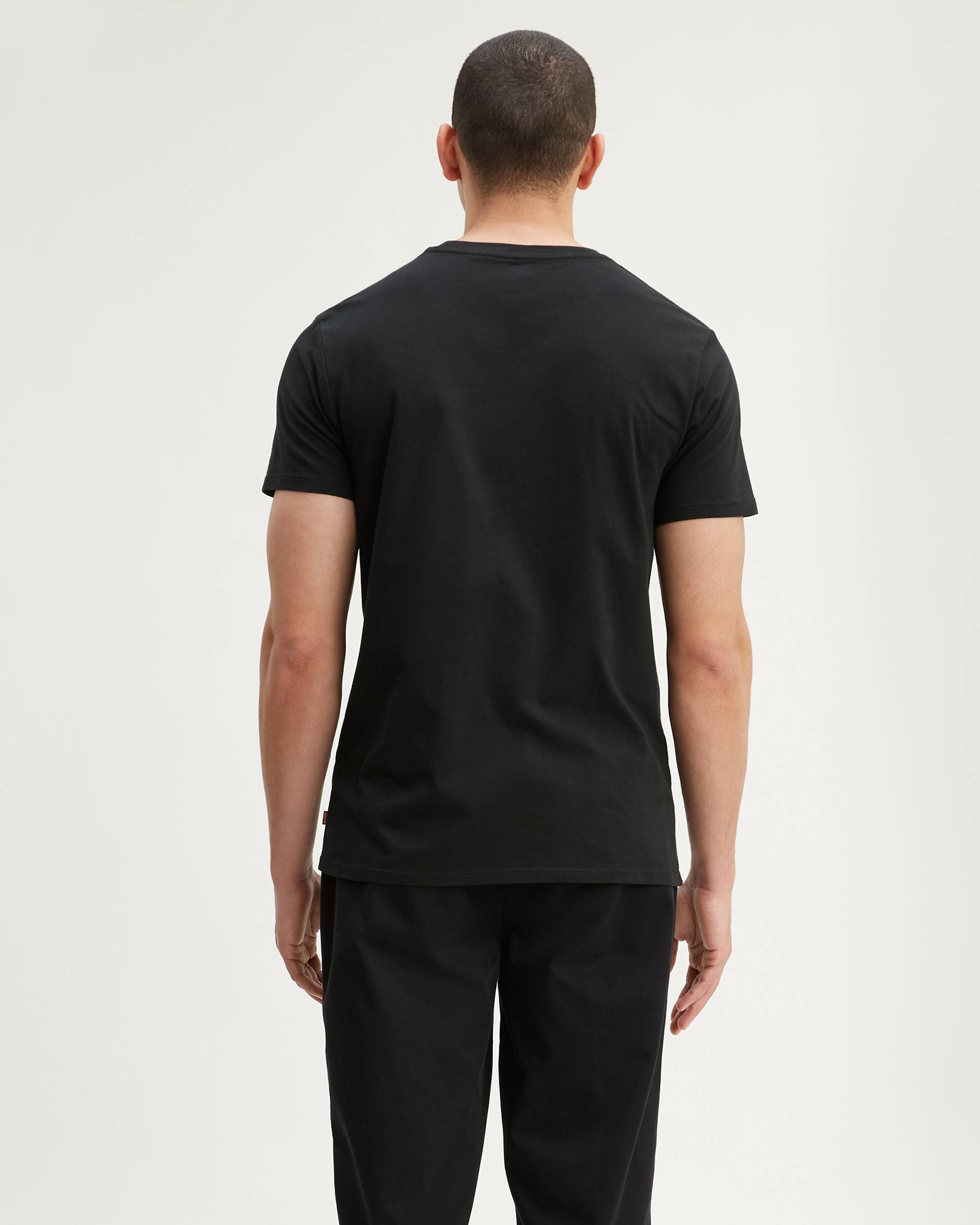 Levi’s® Chest Patch Logo Tee Shirt 2