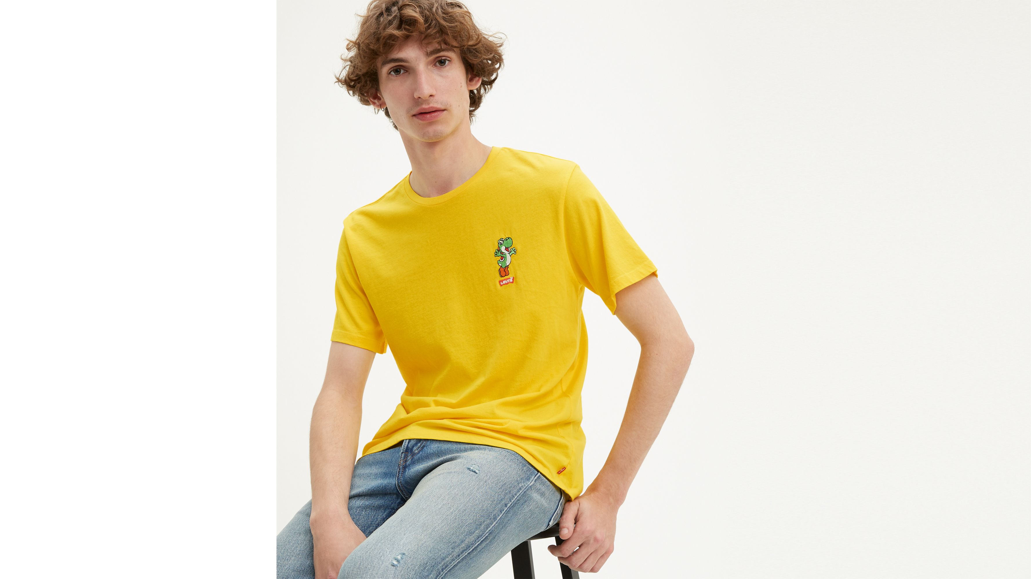 levis yellow t shirt