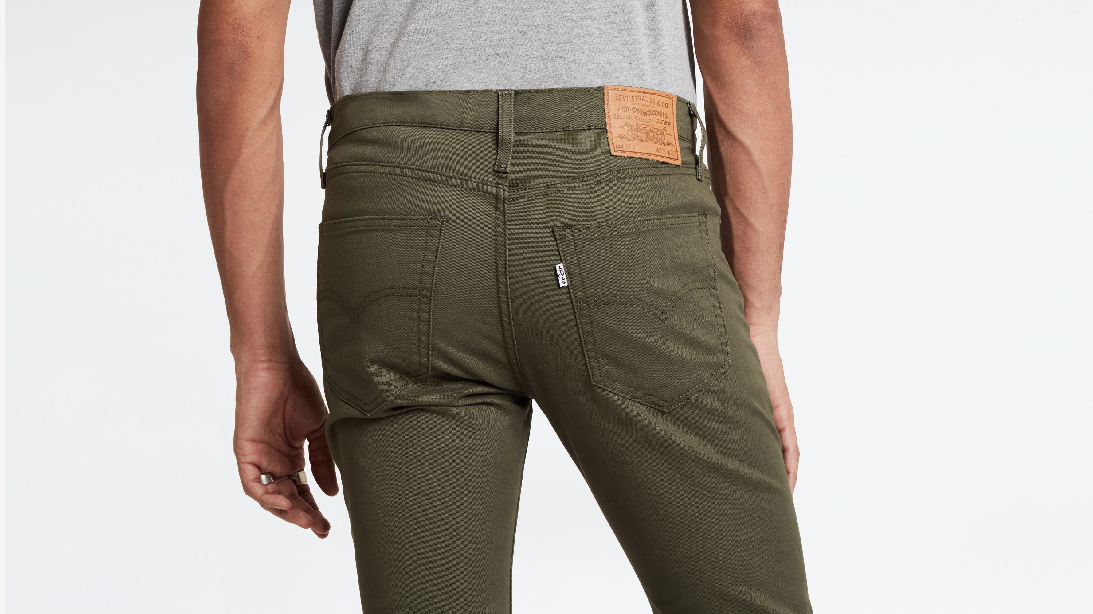 512™ Slim Taper Fit Trousers - Green | Levi's® HU