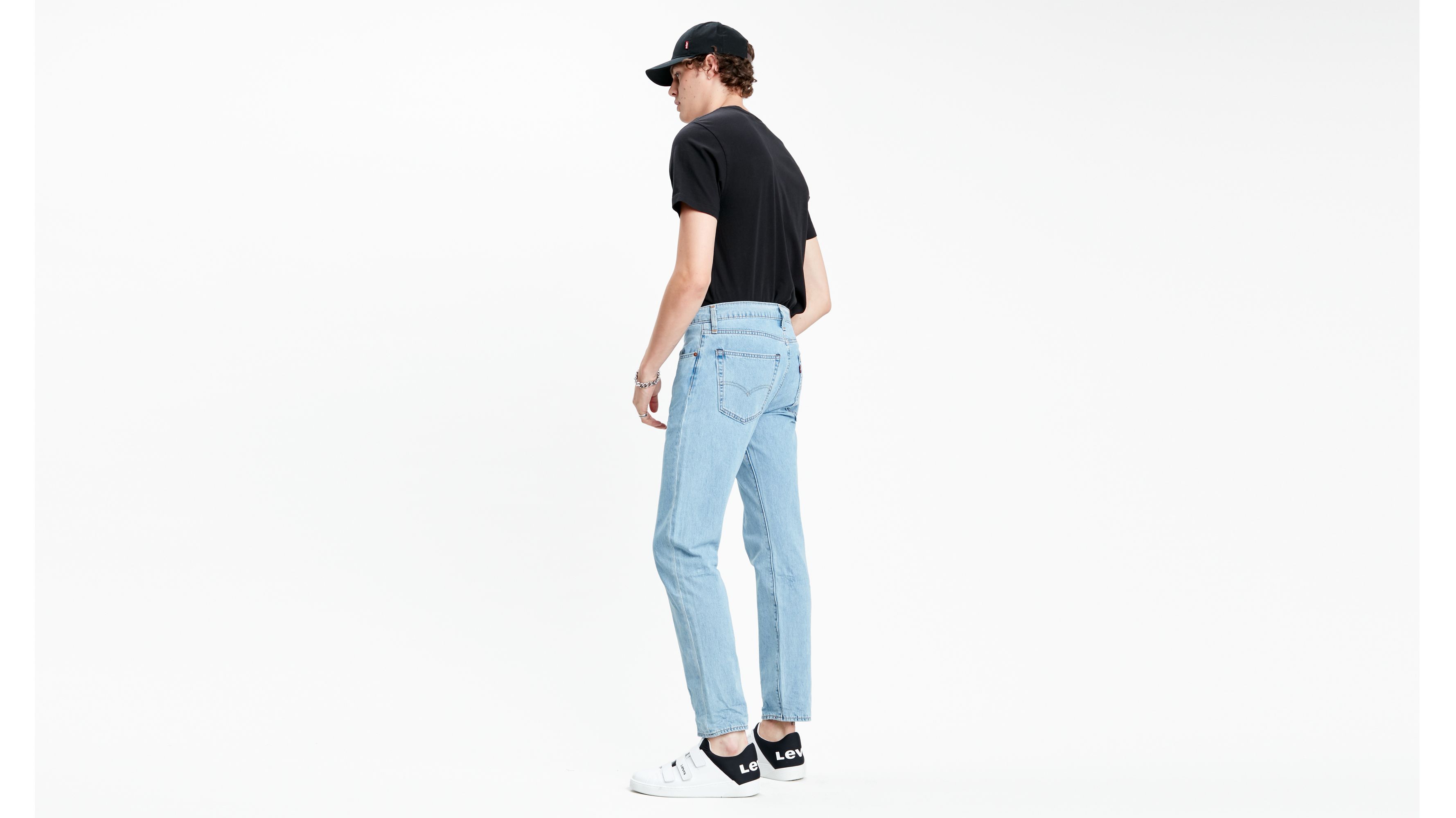 502 tapered jeans