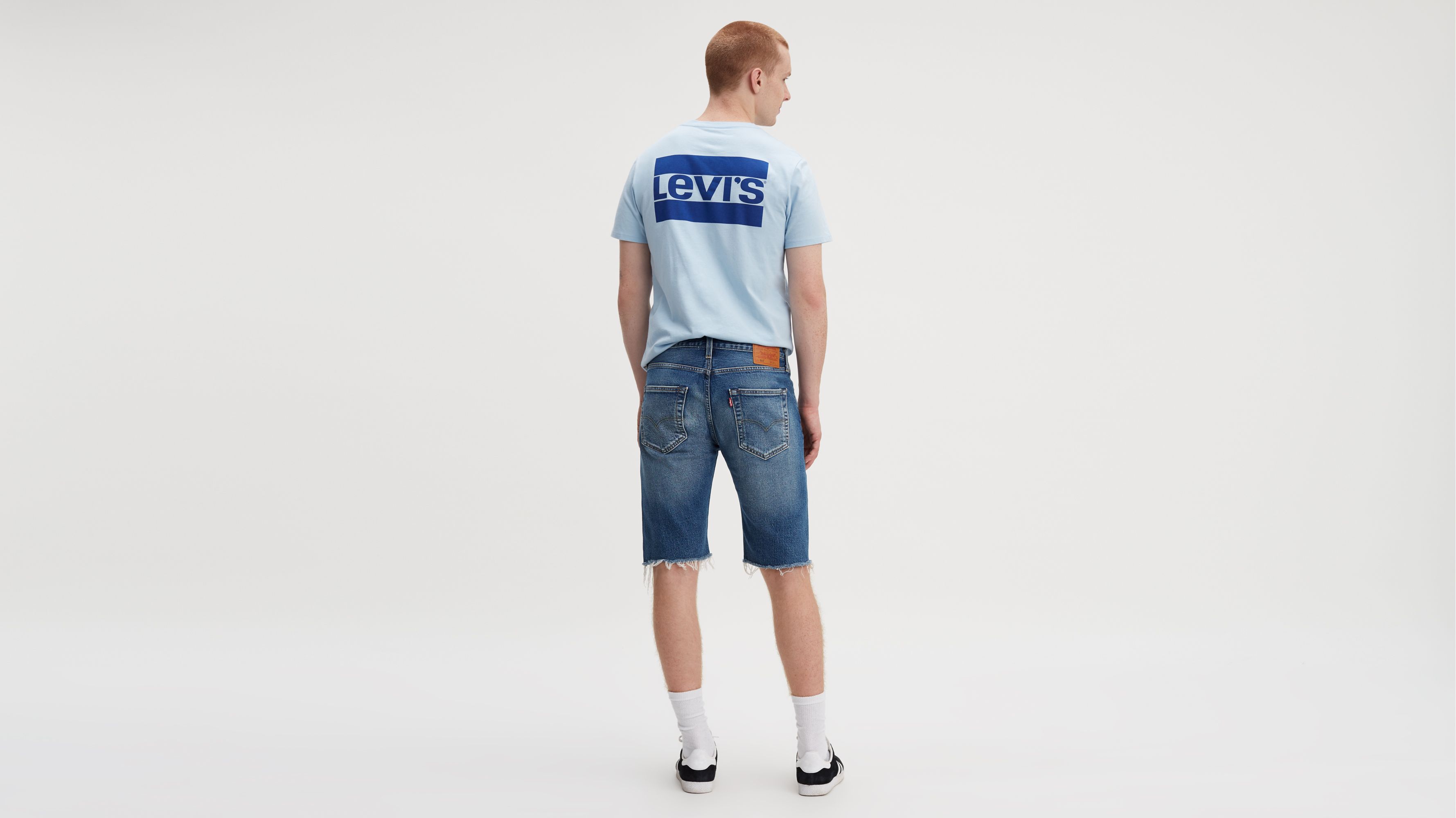 Cut off on sale levi denim shorts