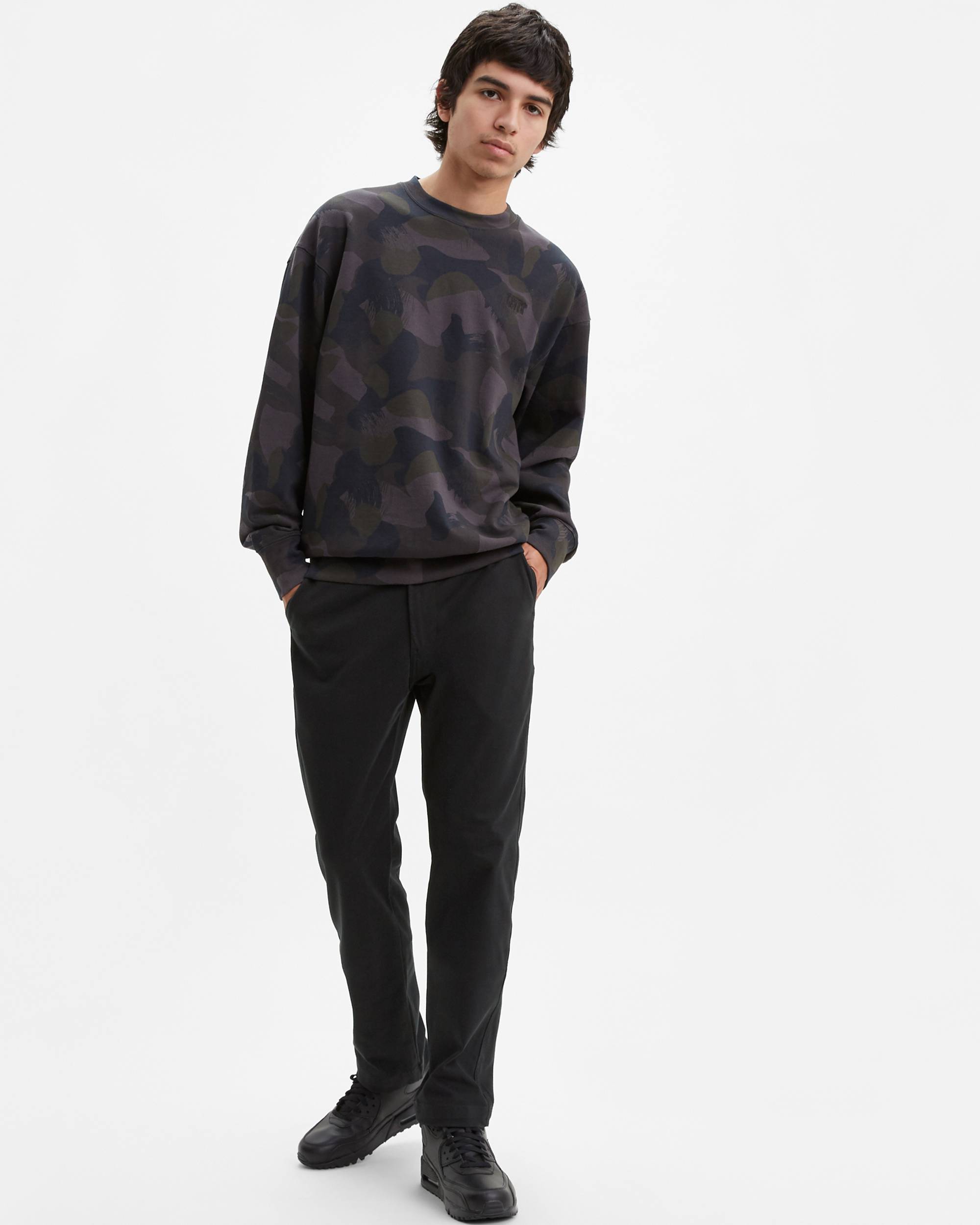 502™ Taper Fit Chino Pants 4