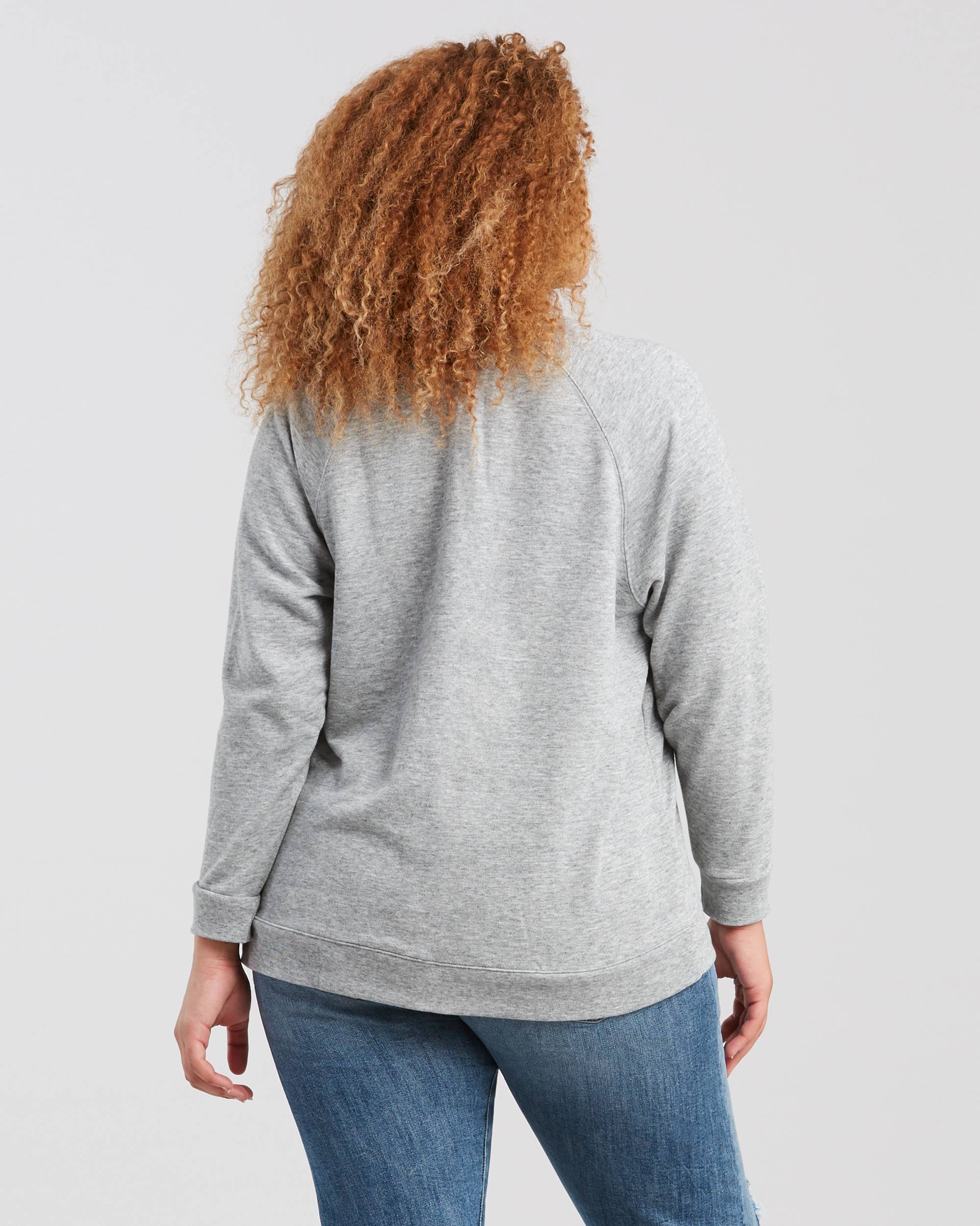 Luźna bluza z zaokrąglonym dekoltem i grafiką (Plus) 2