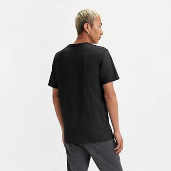Levi’s® Chest Patch Logo Tee Shirt 2