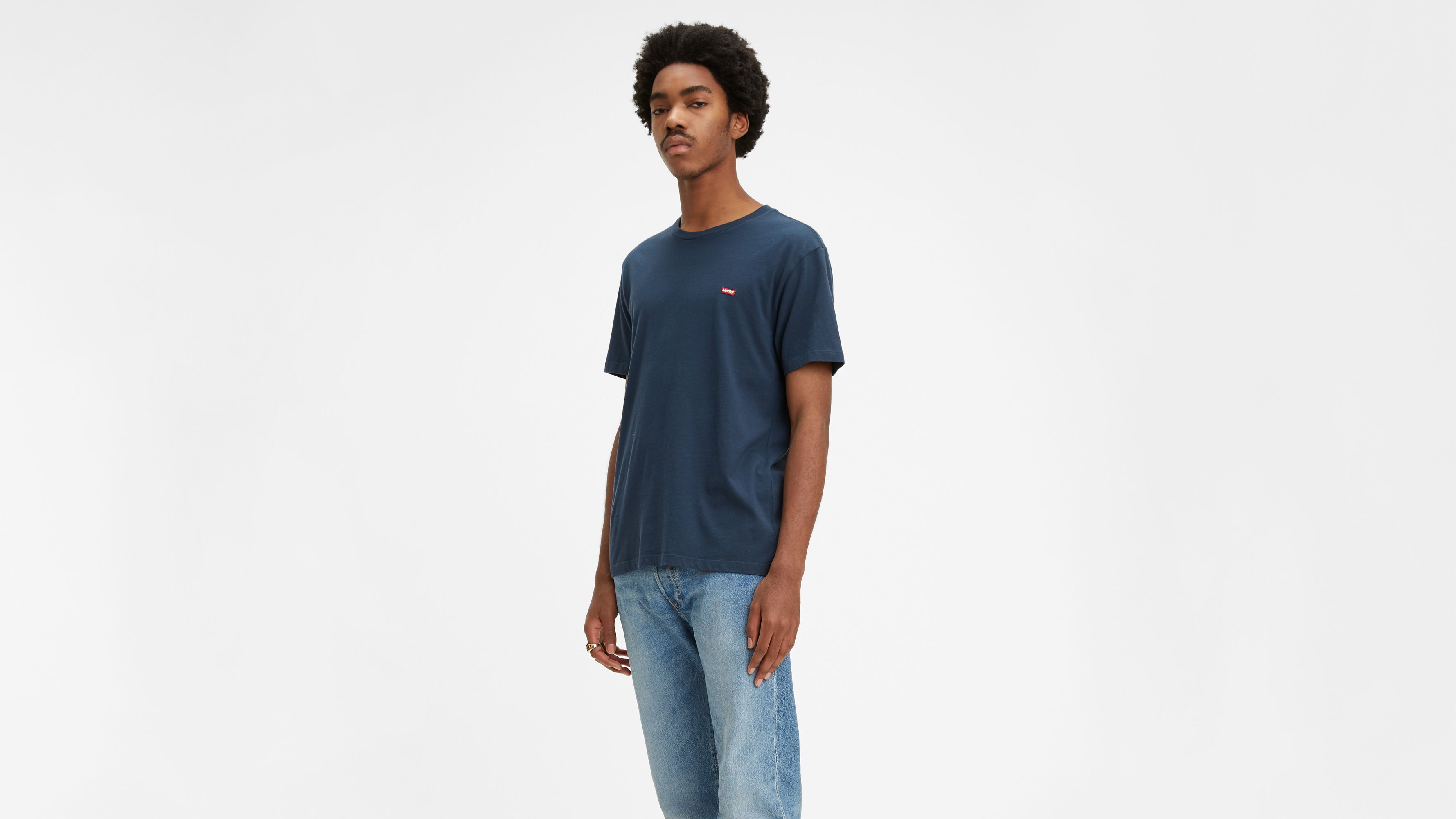 Levi’s® Chest Patch Logo Tee Shirt 1