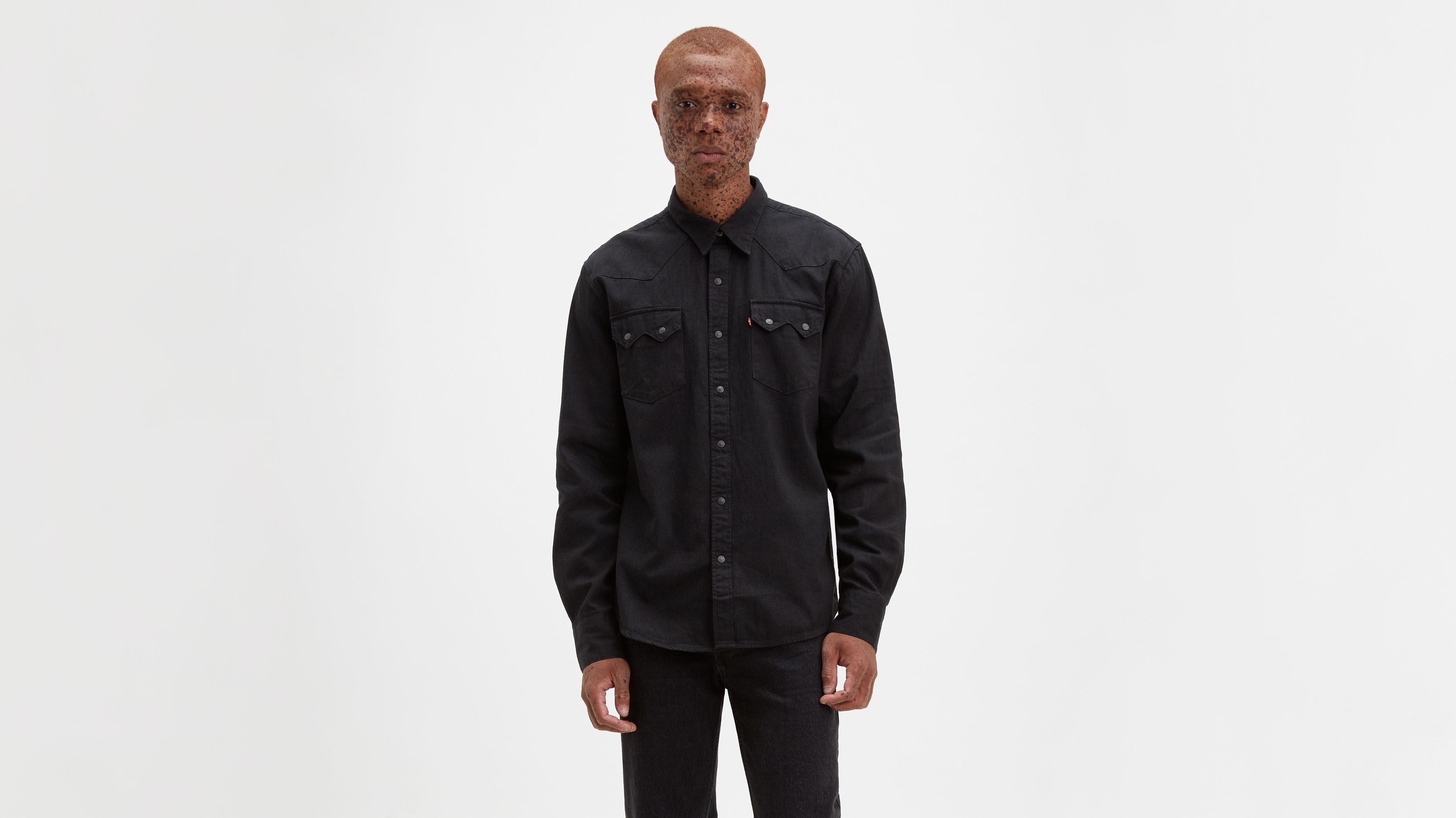 levis black shirt price