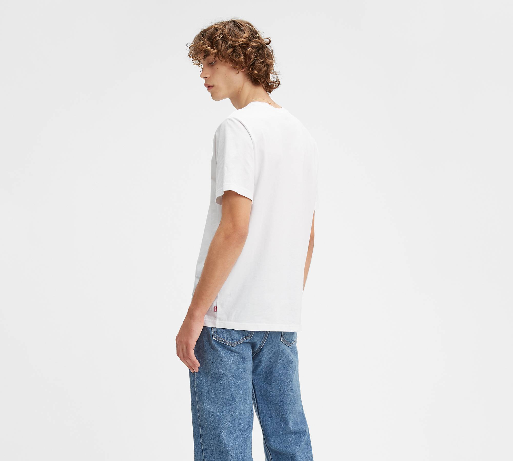 90's Serif Logo Relaxed Graphic Tee Shirt - White | Levi's® CA