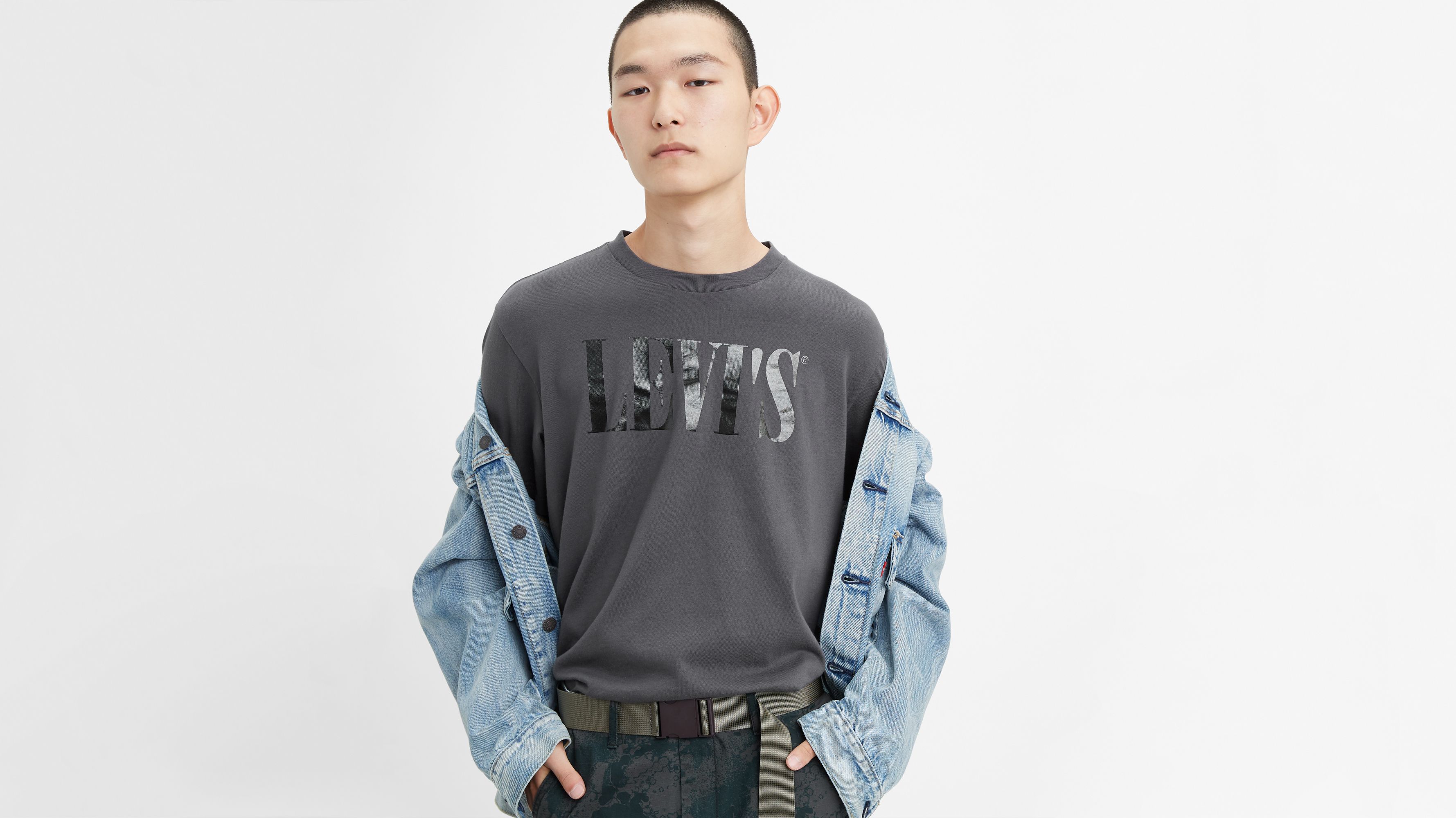 Levi's® Serif Logo Relaxed Graphic Tee Shirt 3