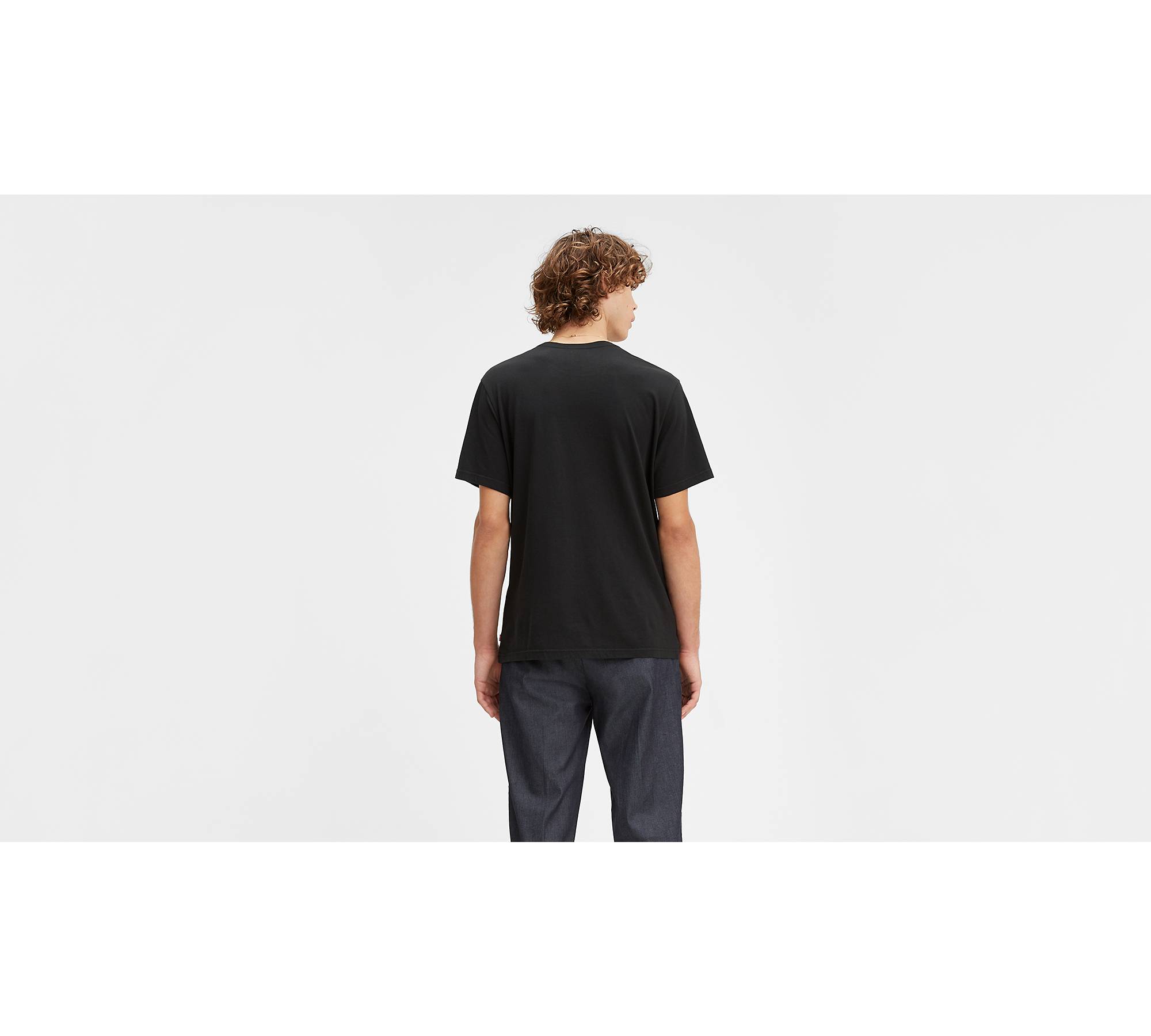Chest Boxtab Logo Tee Shirt - Black | Levi's® US