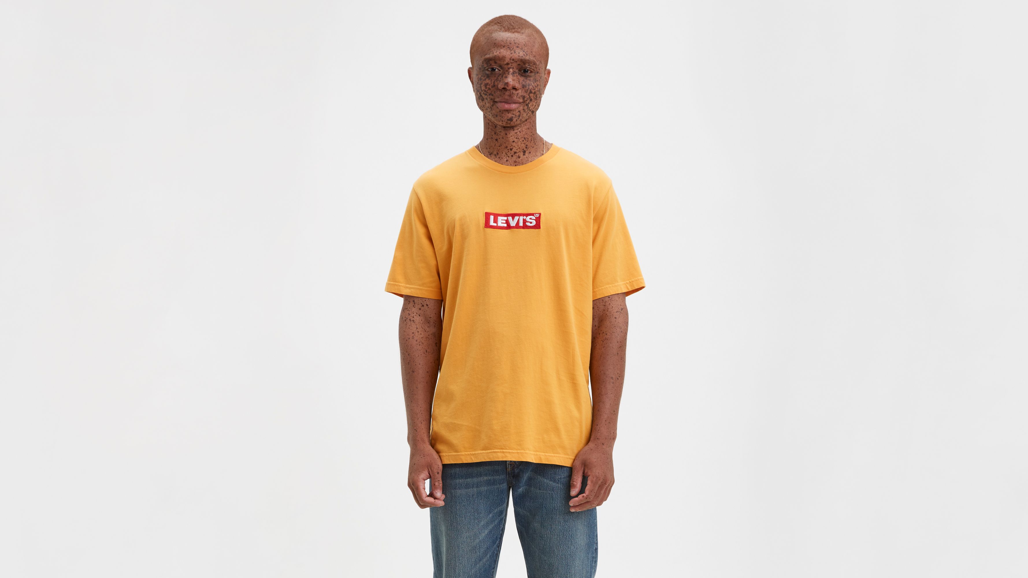 Levis mustard store t shirt