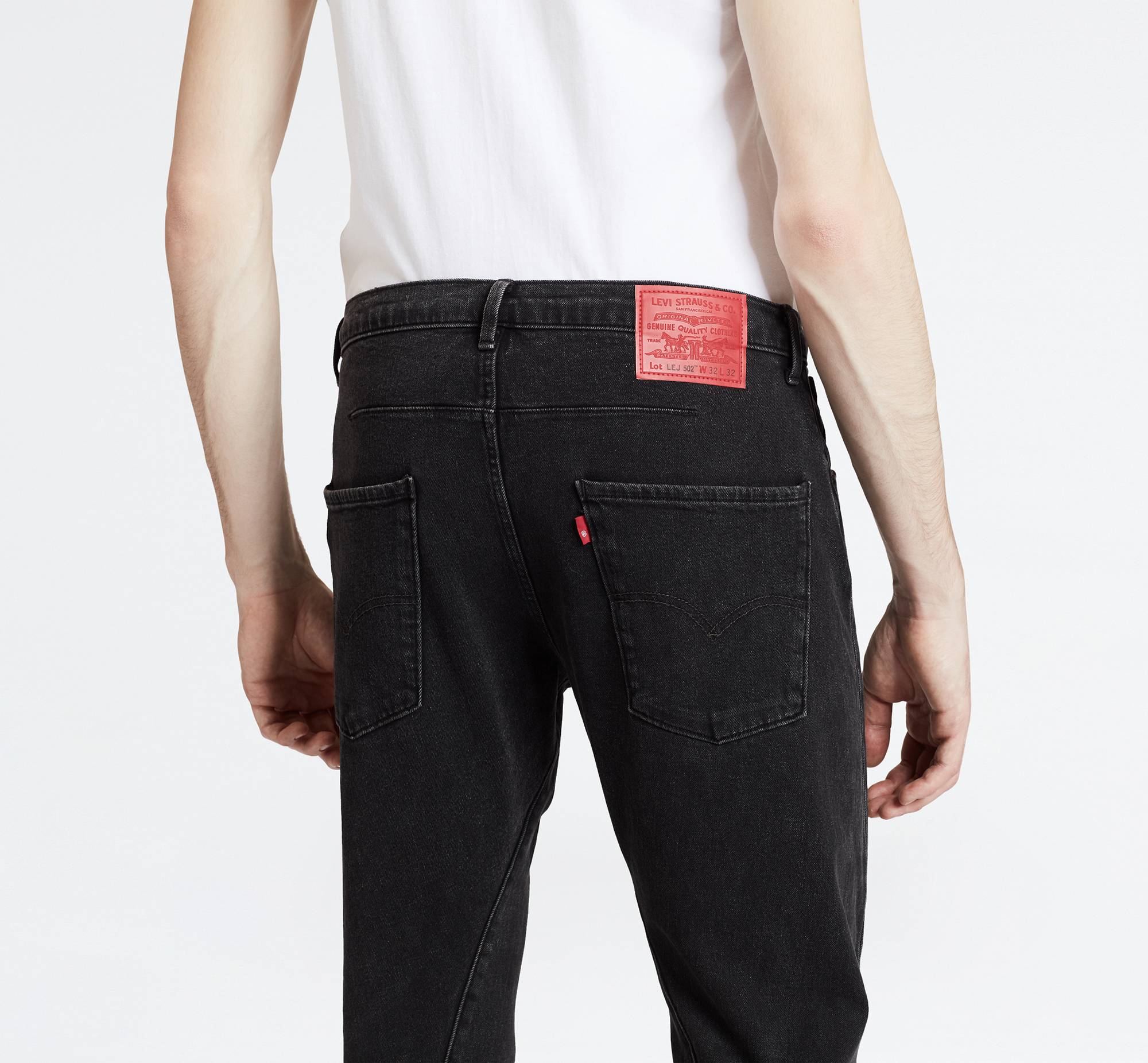 Levi's® Engineered Jeans™ 502™ Regular Taper Jeans - Black | Levi's® HU
