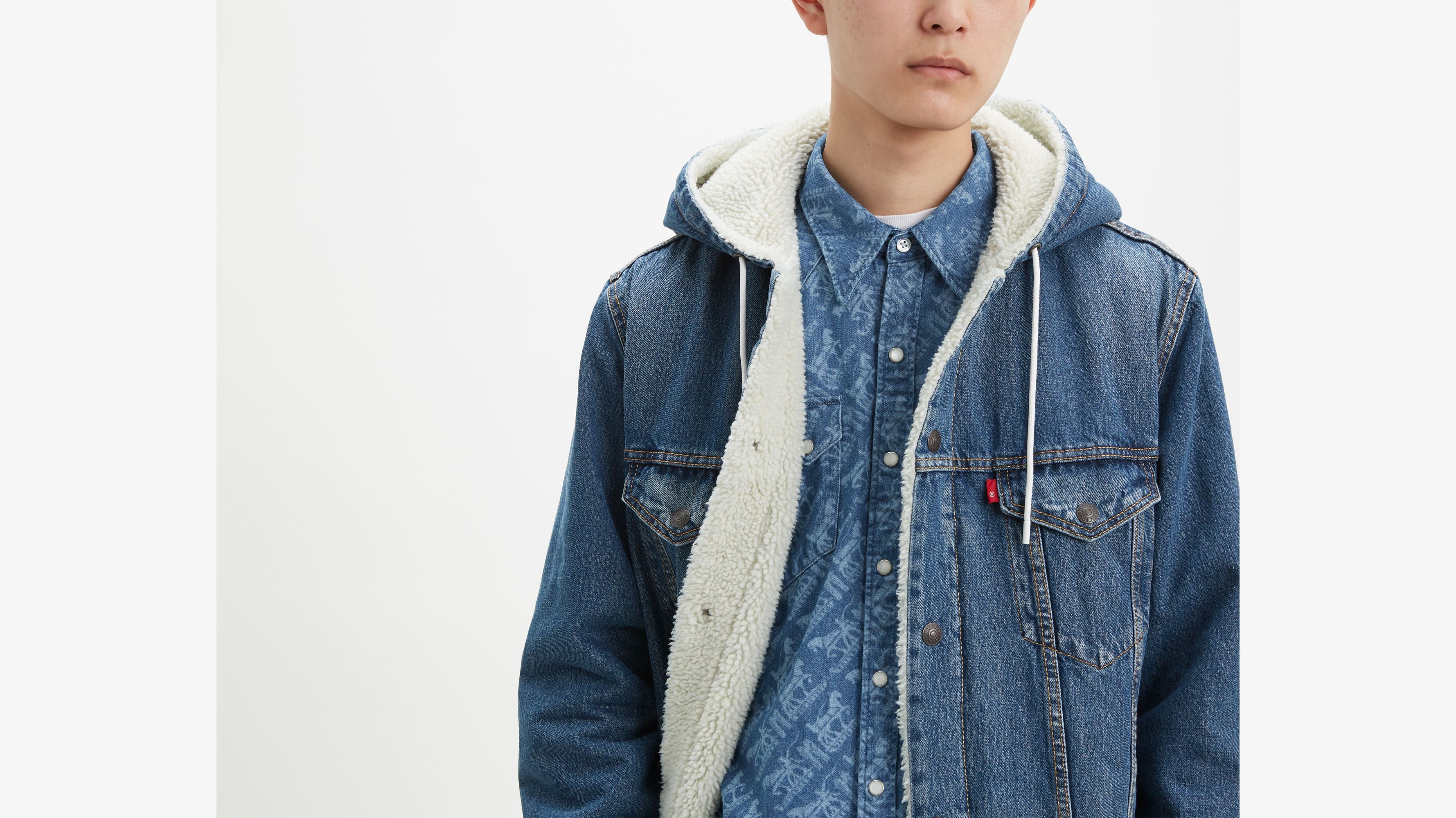 Long Hooded Sherpa Trucker Jacket Light Wash Levi s US