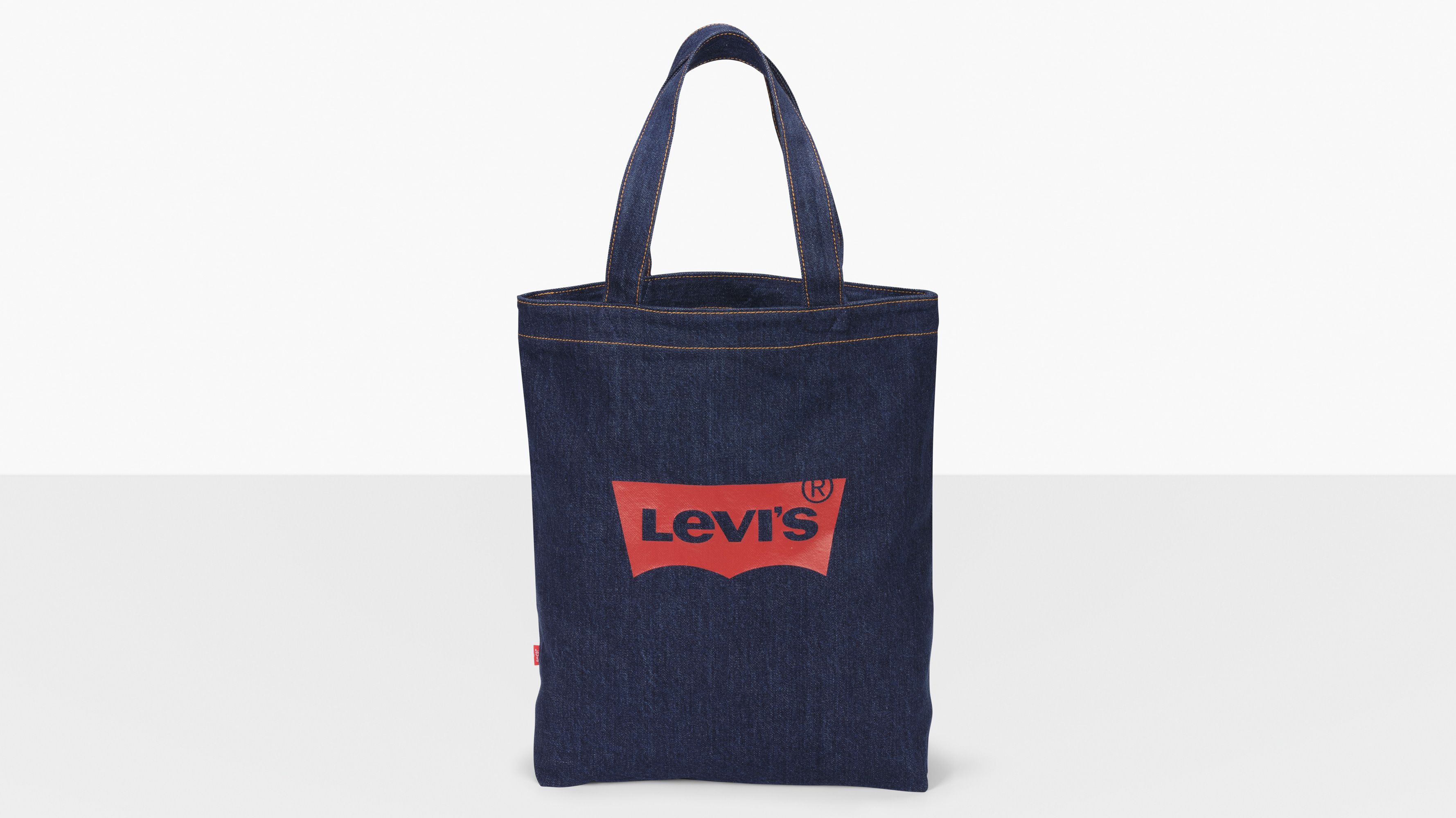 batwing tote levis