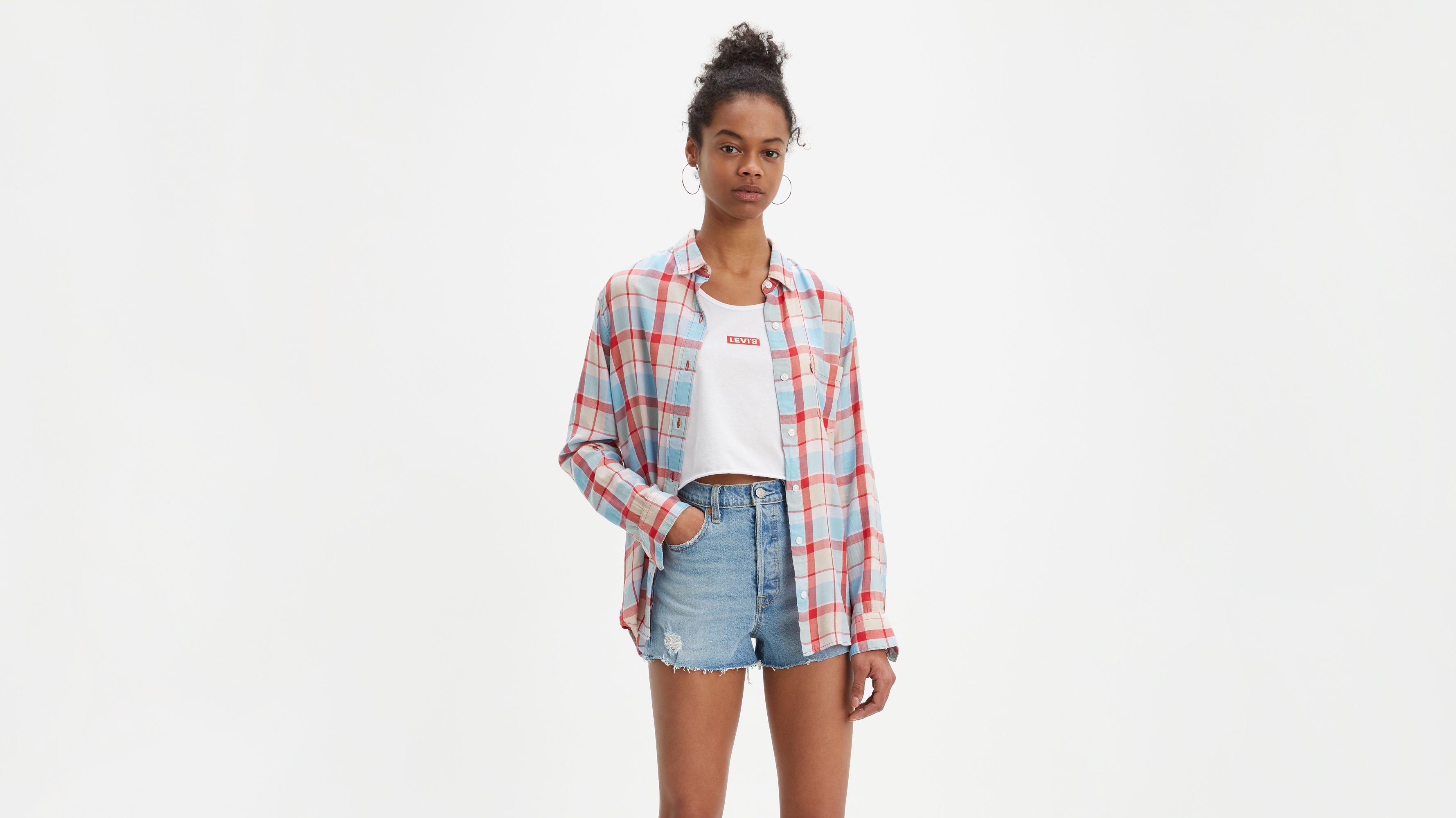 Ultimate boyfriend on sale shirt levis