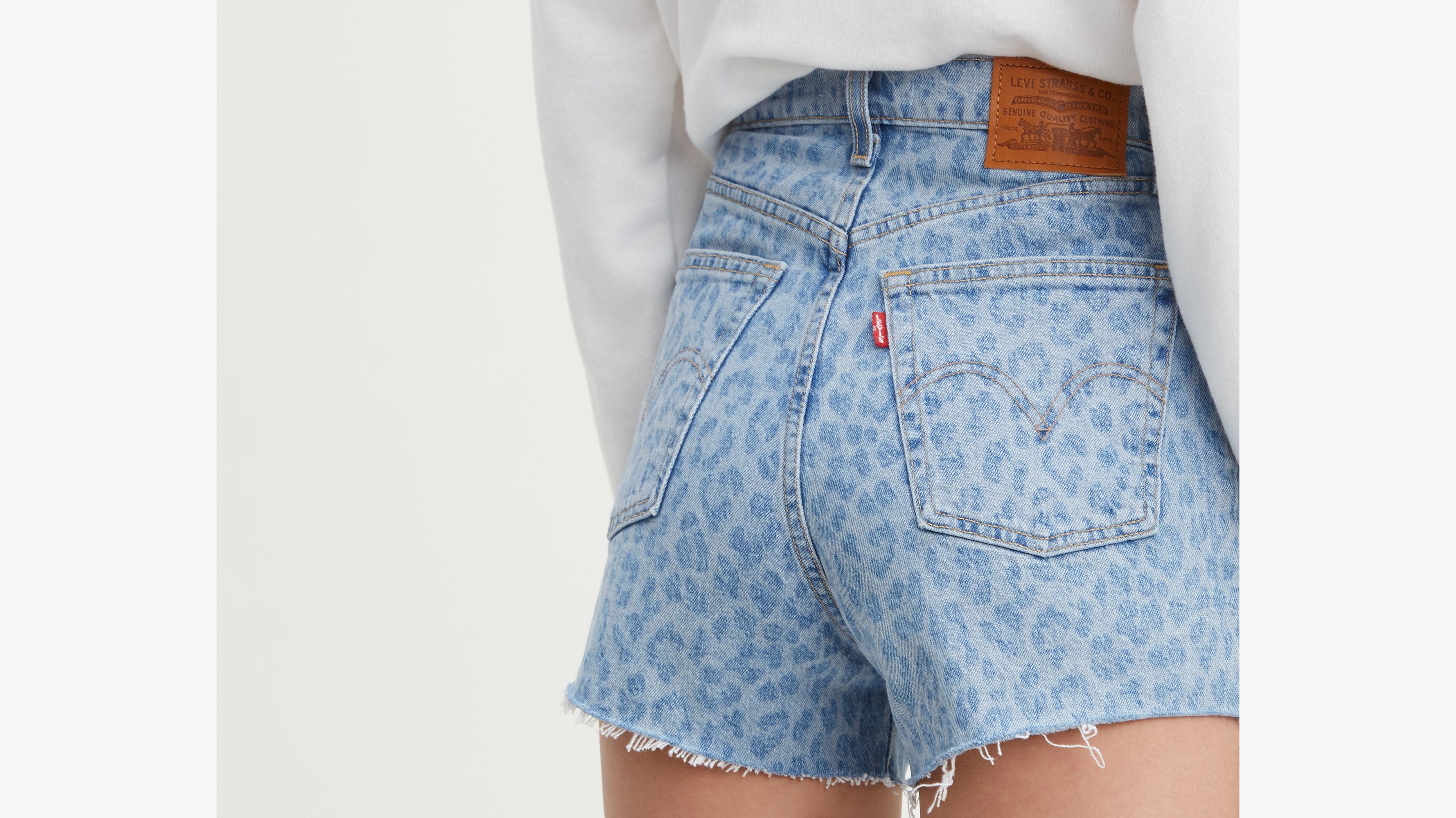 Levi's cheap leopard shorts