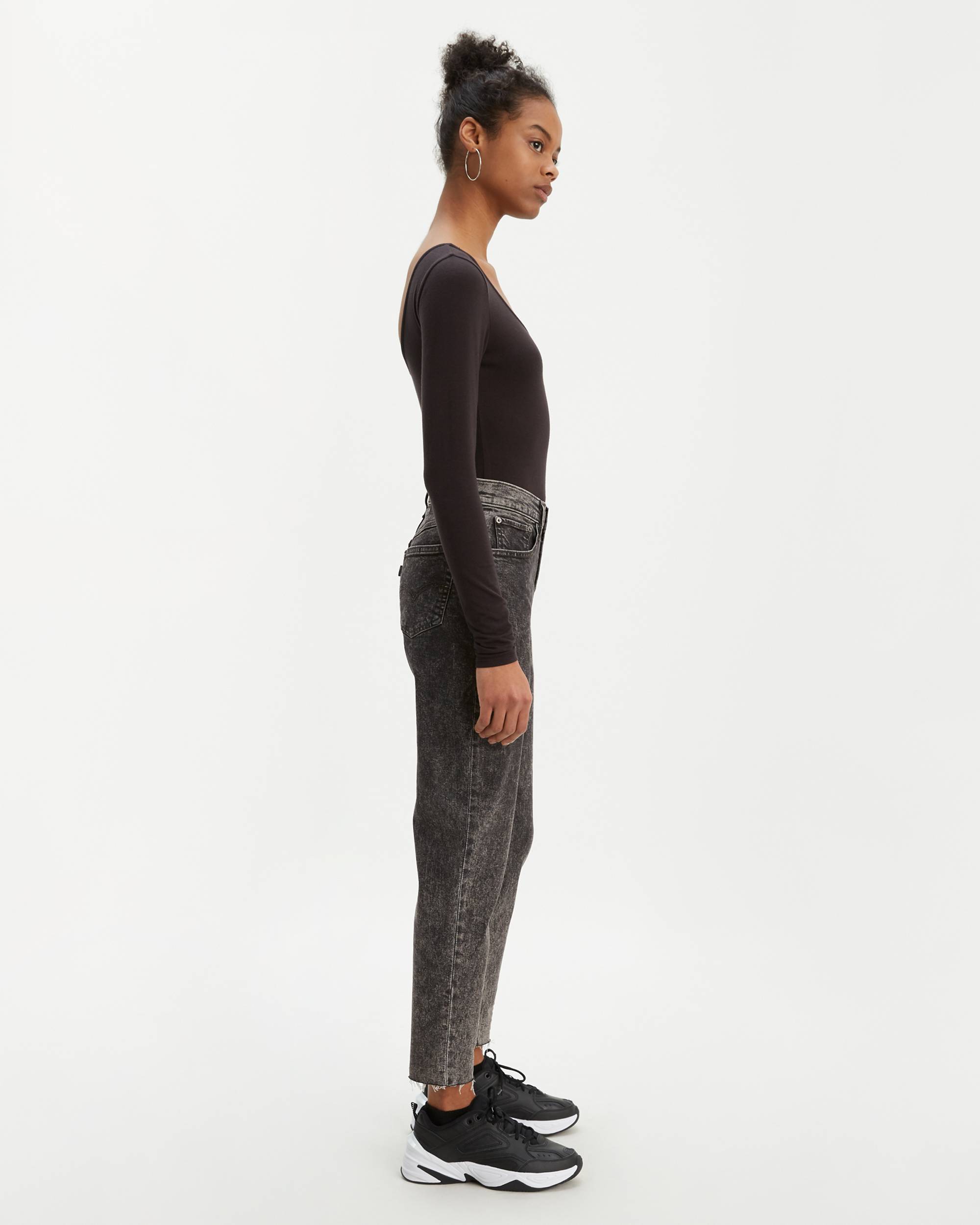 Exposed Button Mom Women's Jeans 3