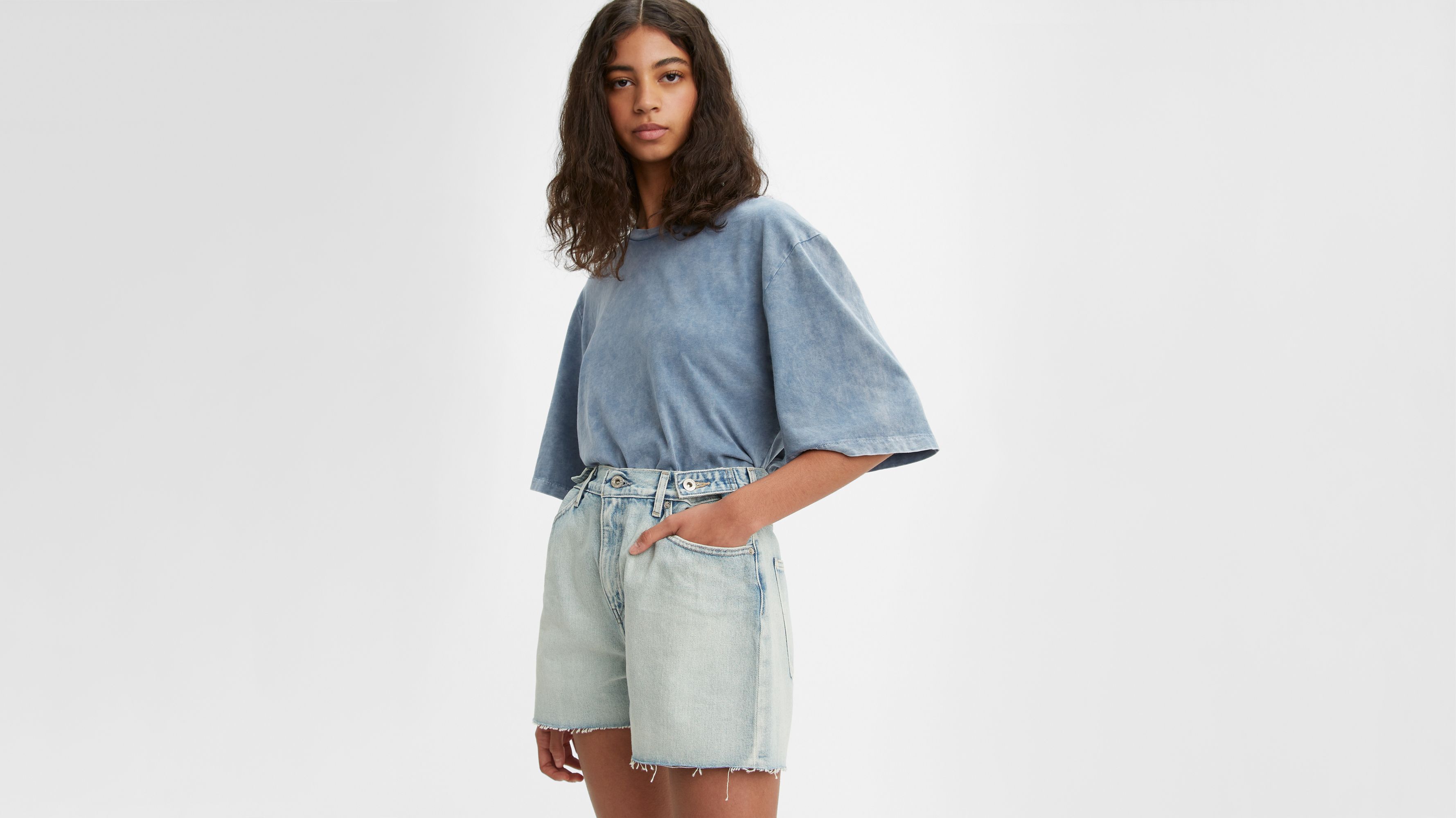 Cinched Womens Shorts - Light Wash | Levi's® US
