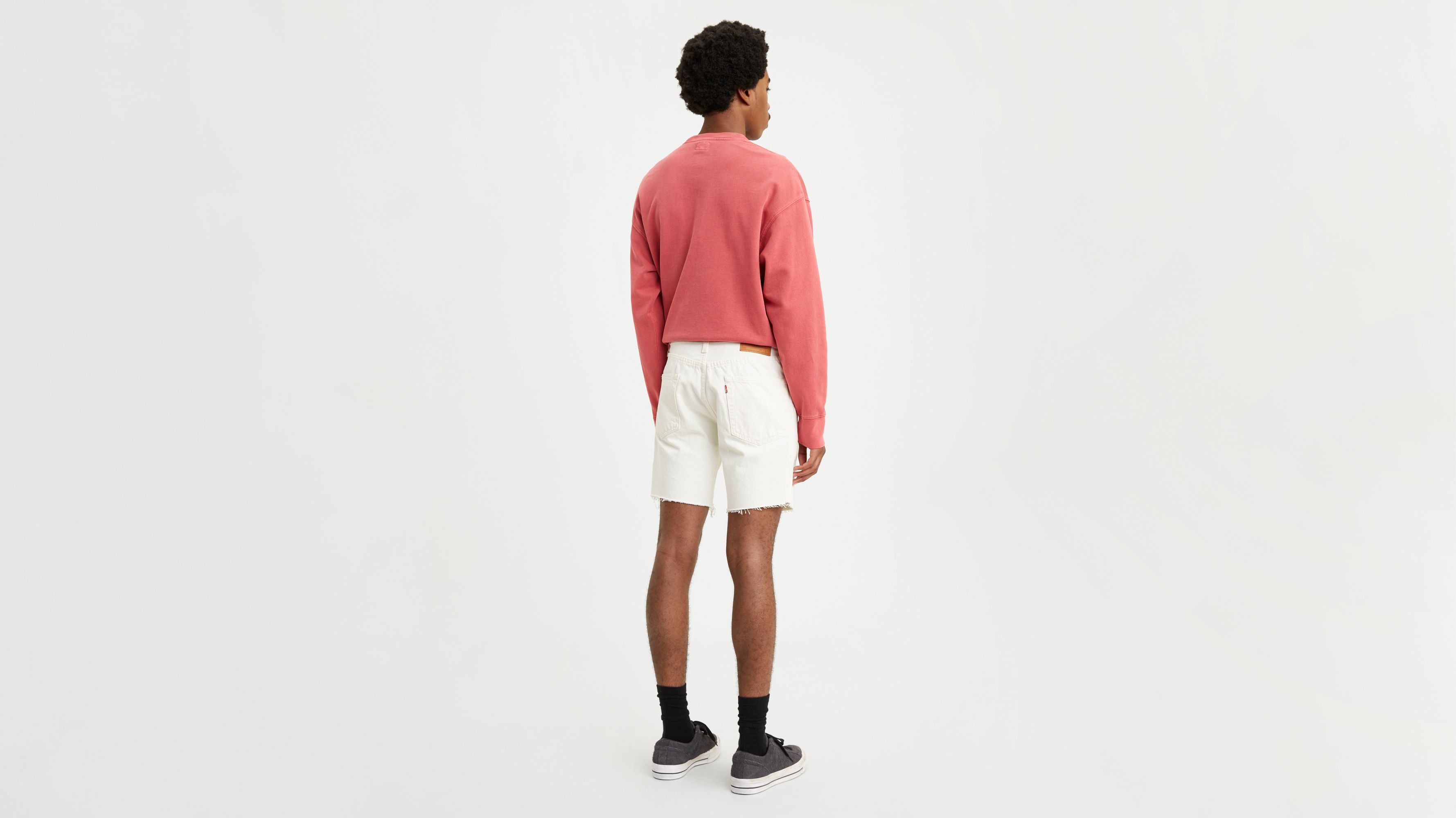 Introducir 59+ imagen levi’s white denim shorts mens